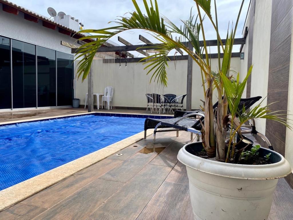 Casa com piscina e duas suítes perto do Parque Lagoa Quente