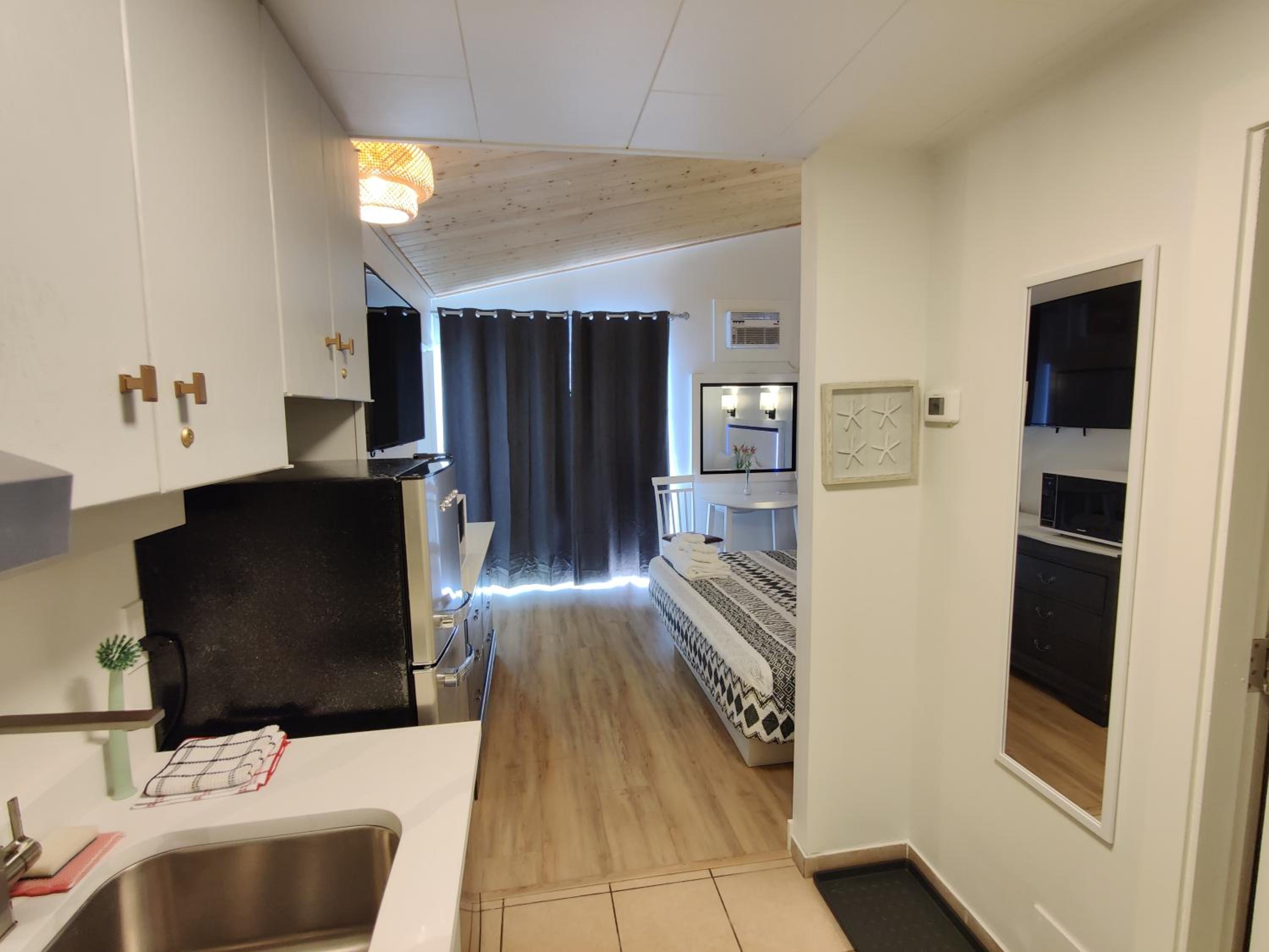 Destination Inn Cache Creek