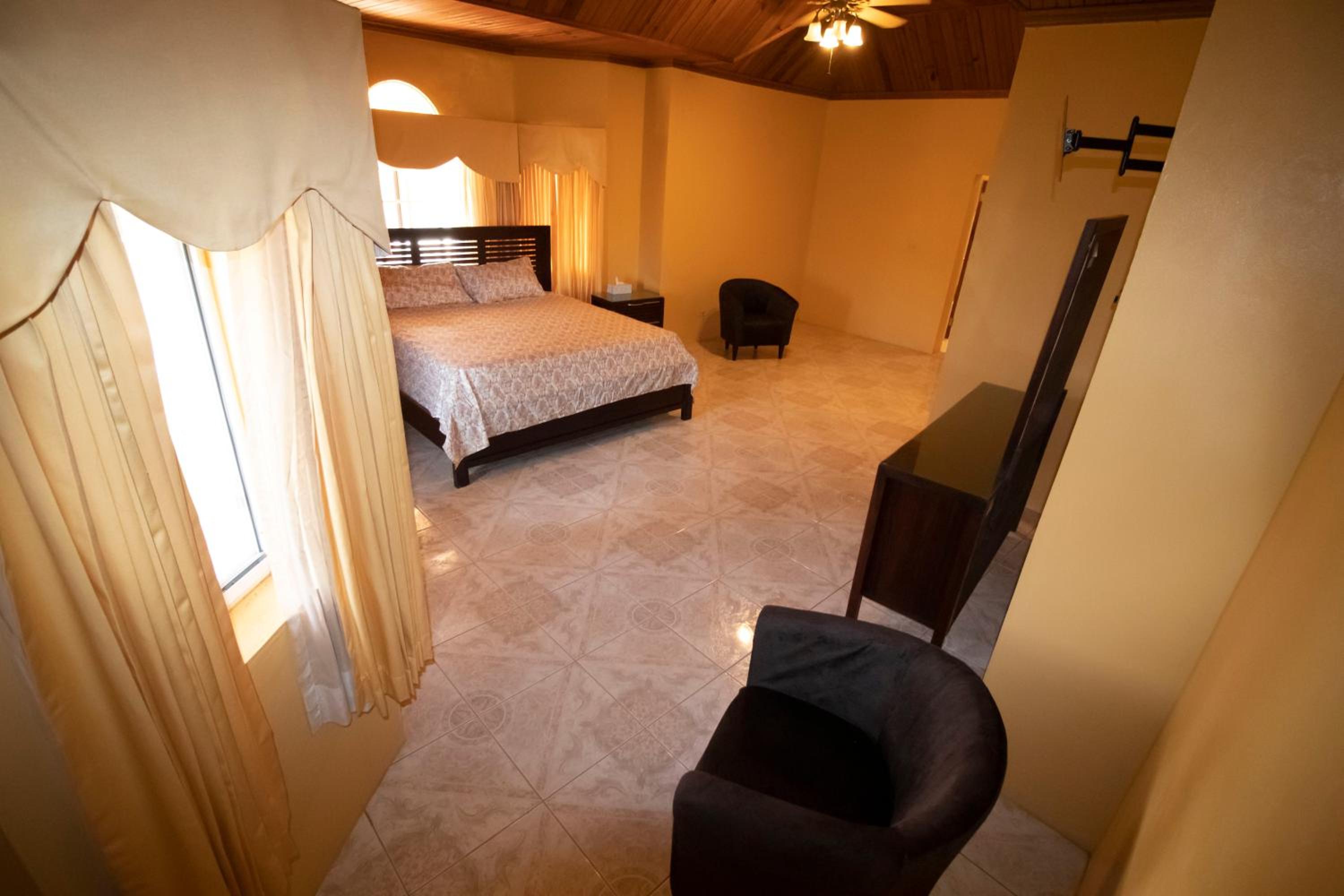 Round View Guest House view 3