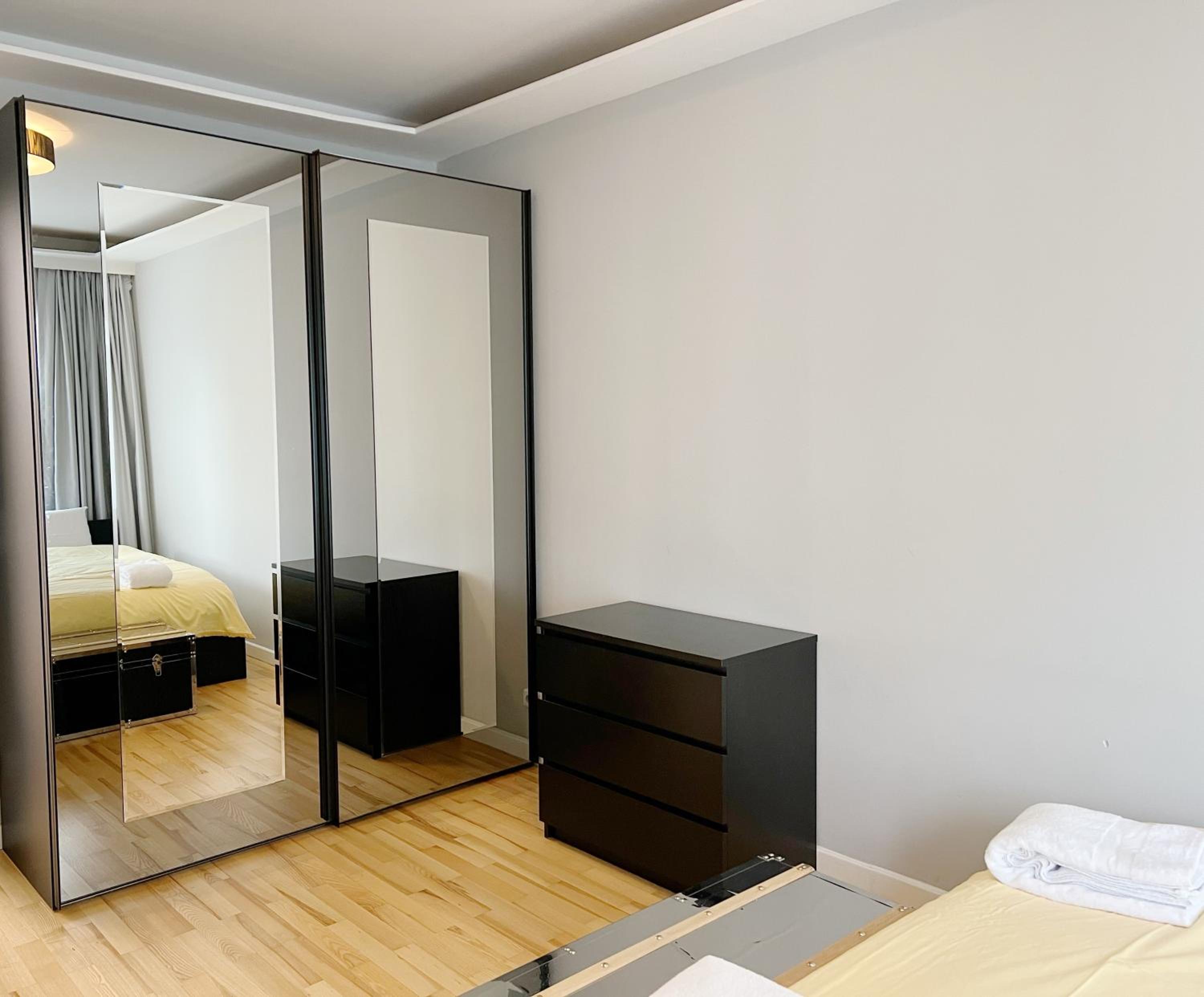Prime Location Comfort Apartment with Balcony