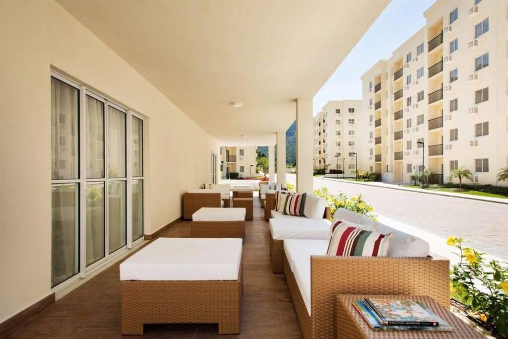 Ótimo apt lazer completo, 2 quartos, Praias, junto a natureza ,1km Rio Centro 4kmPOLÍMPICO &Arena