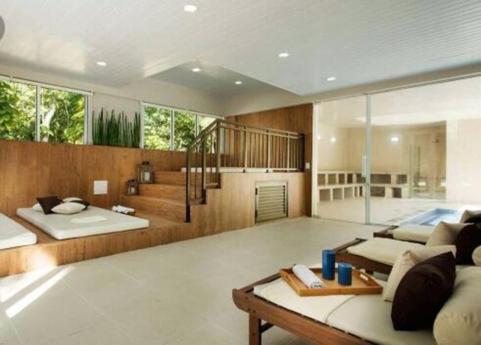 Ótimo apt lazer completo, 2 quartos, Praias, junto a natureza ,1km Rio Centro 4kmPOLÍMPICO &Arena
