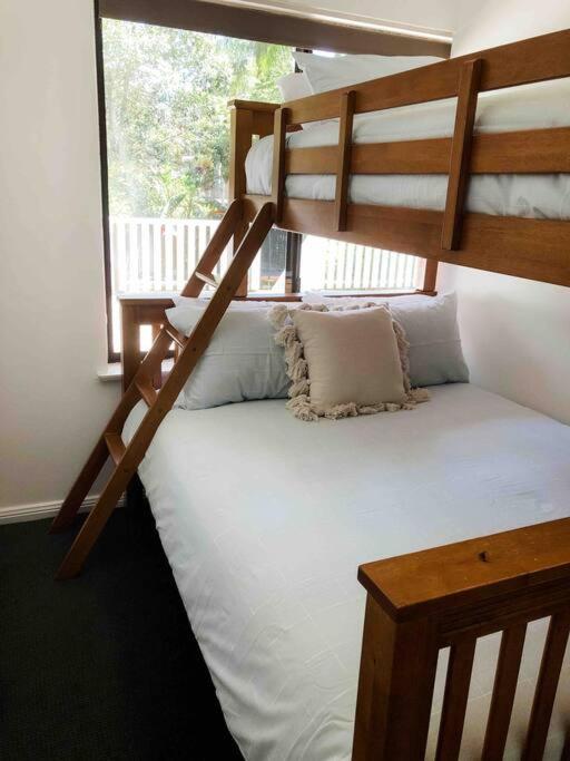 Sydney Vacations - Large backyard for kids and pets, walk to beach. - Property Image 5