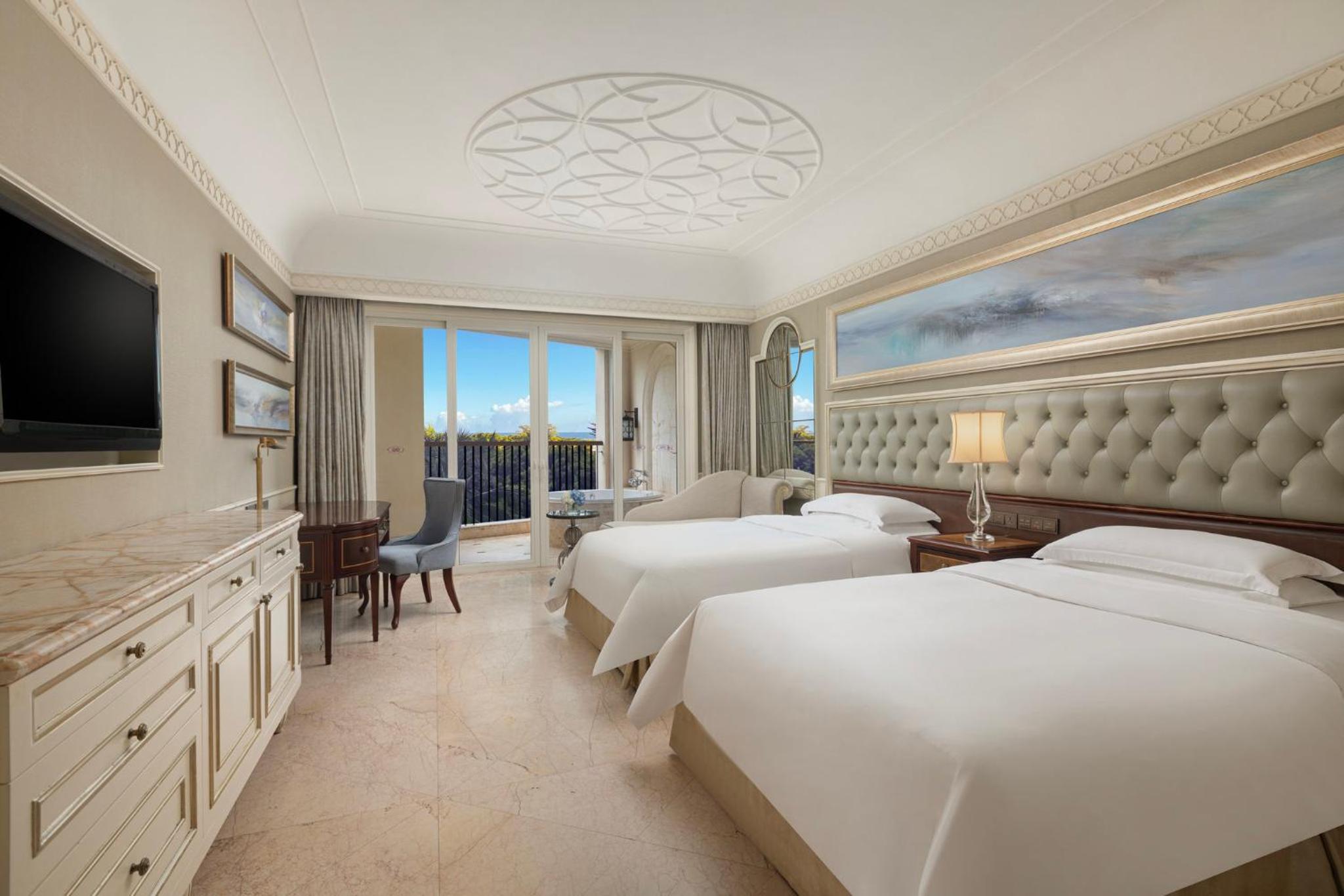 Crowne Plaza Resort Sanya Bay by IHG