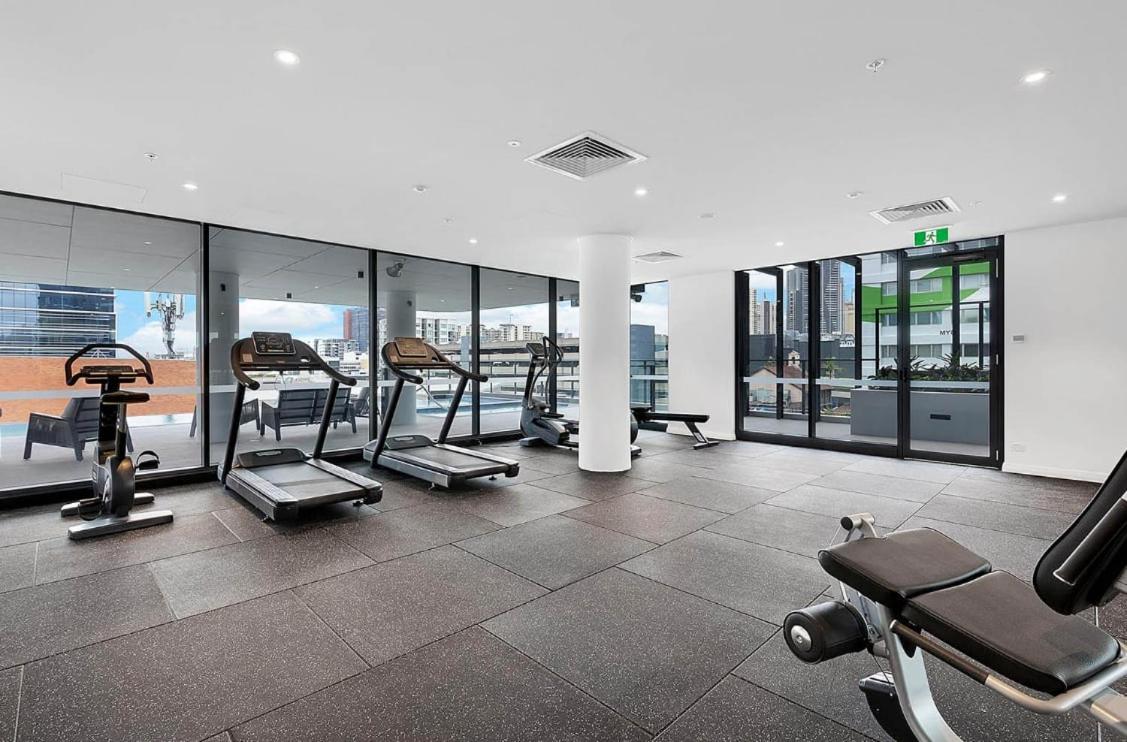 Brisbane Vacations - Heart of the Valley Chic High Level 2BR Apartment - Property Image 4