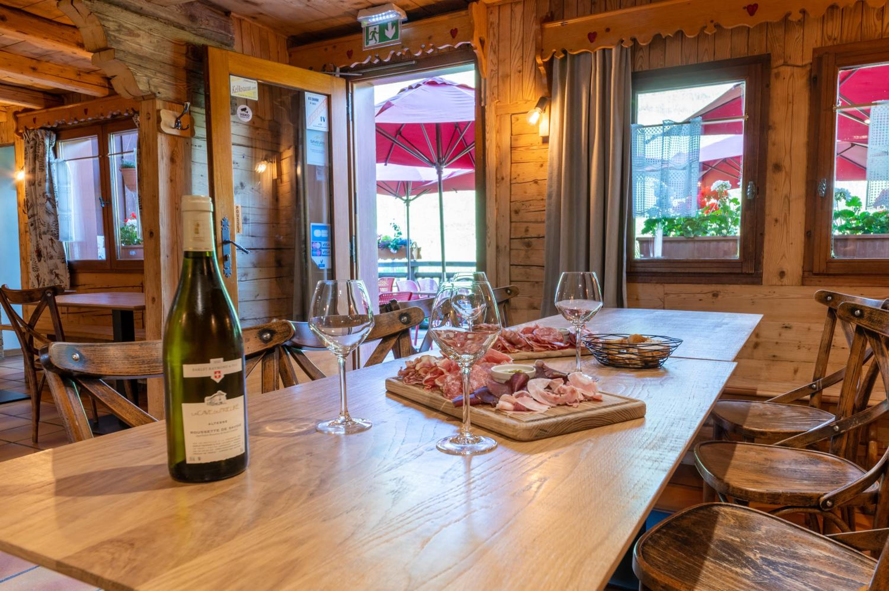 restaurant