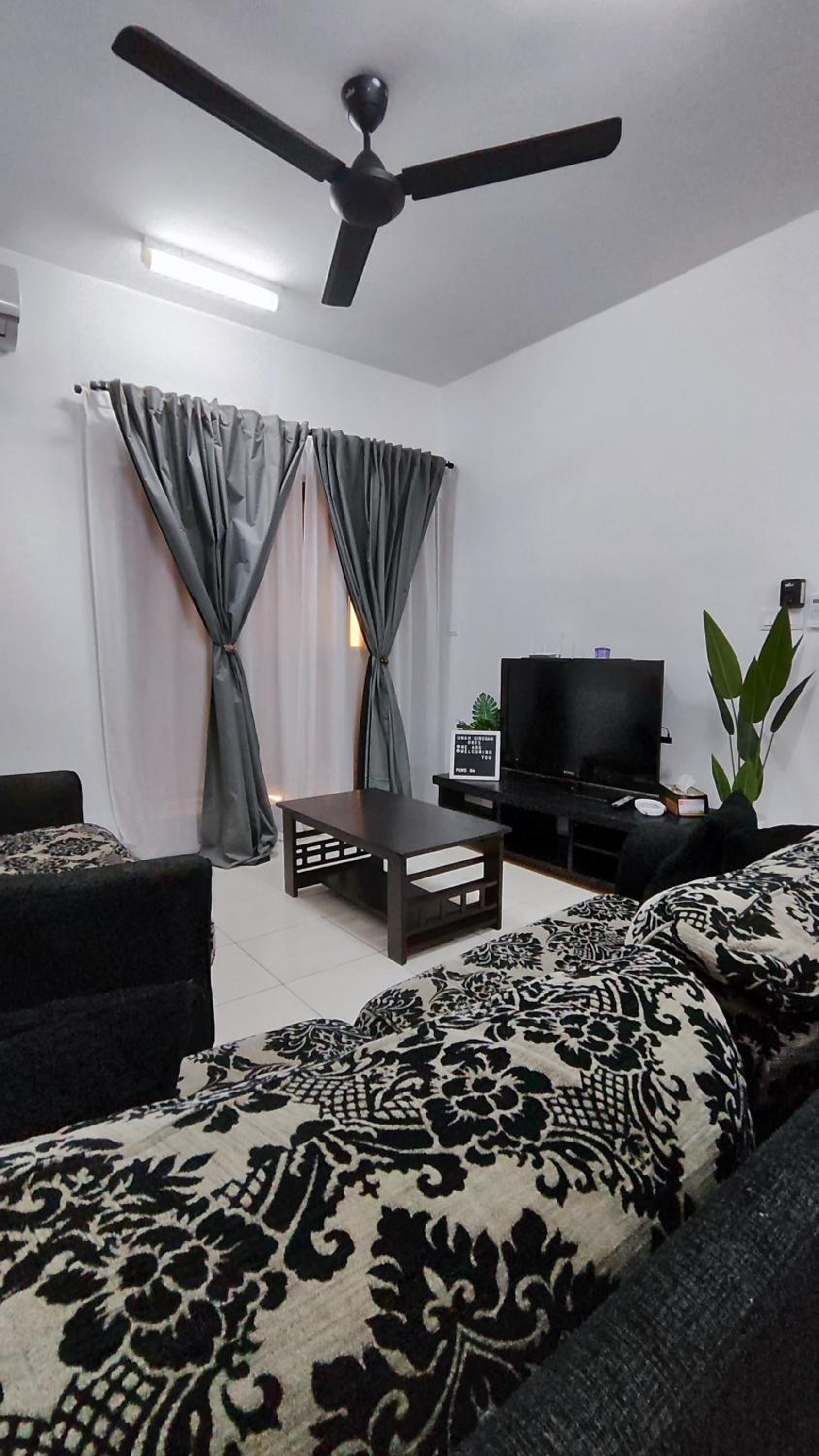HOME STAY Two Rooms Near KLIA