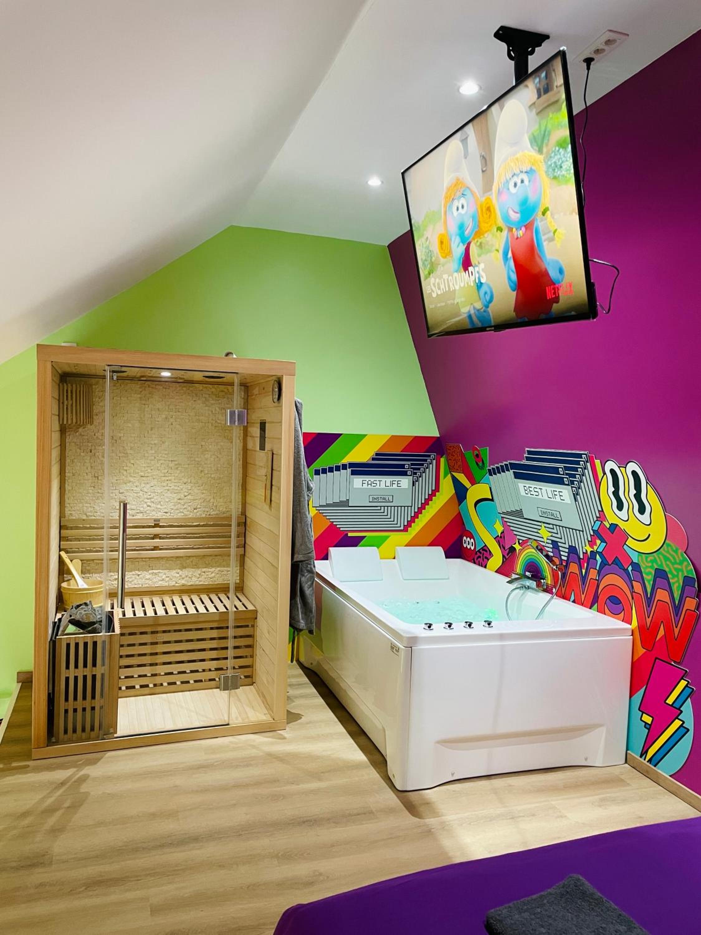 Capsule Forever Young - Jacuzzi - Sauna - Billard - arcade de jeux - Netflix & home cinéma - Ping Pong