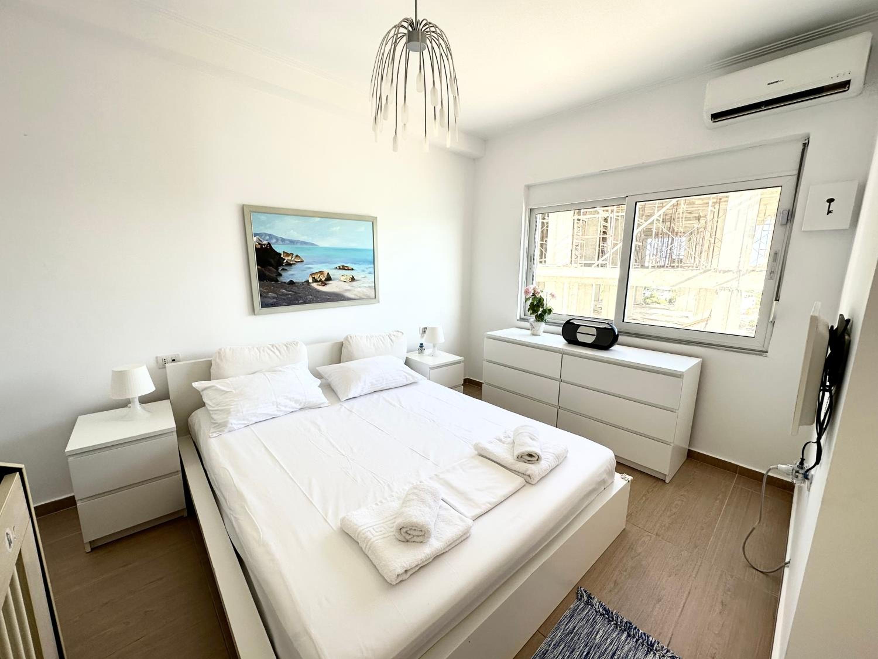 K&T Seaside Deluxe TwoBedroom Apartment