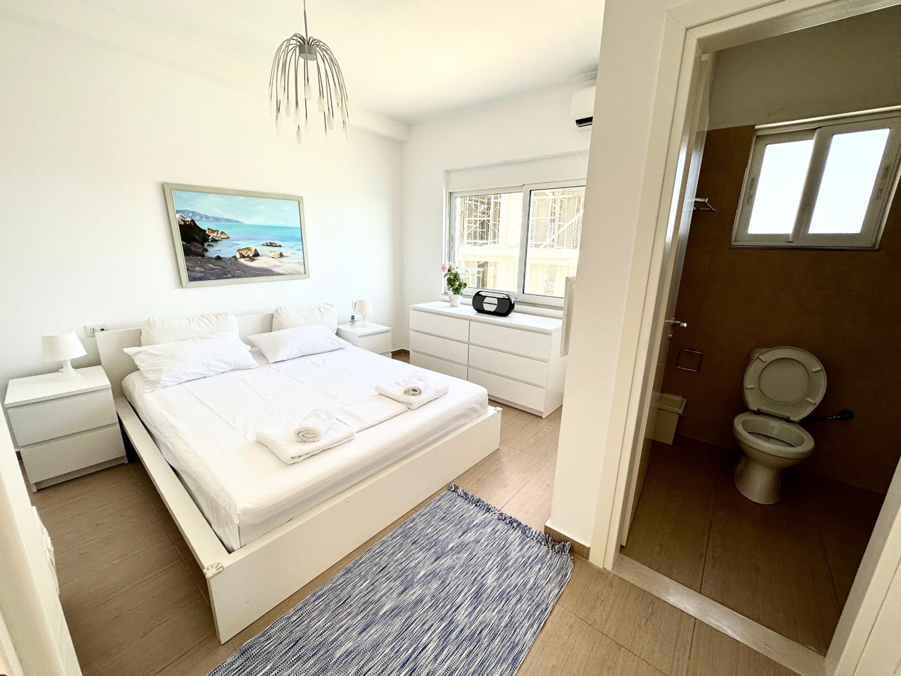K&T Seaside Deluxe TwoBedroom Apartment