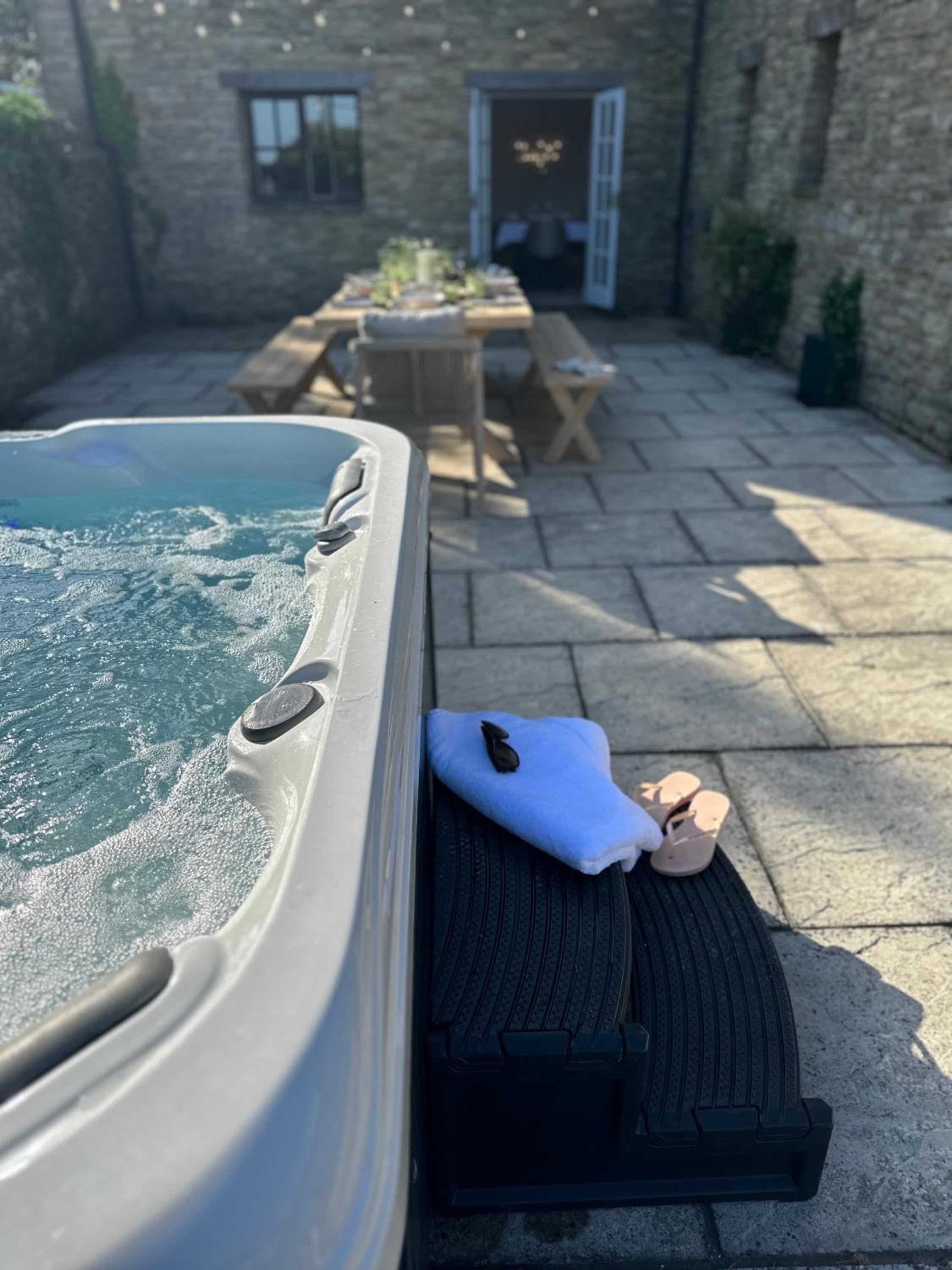 Cotswolds Retreat - Bath & Castle Combe - Hot Tub view 4