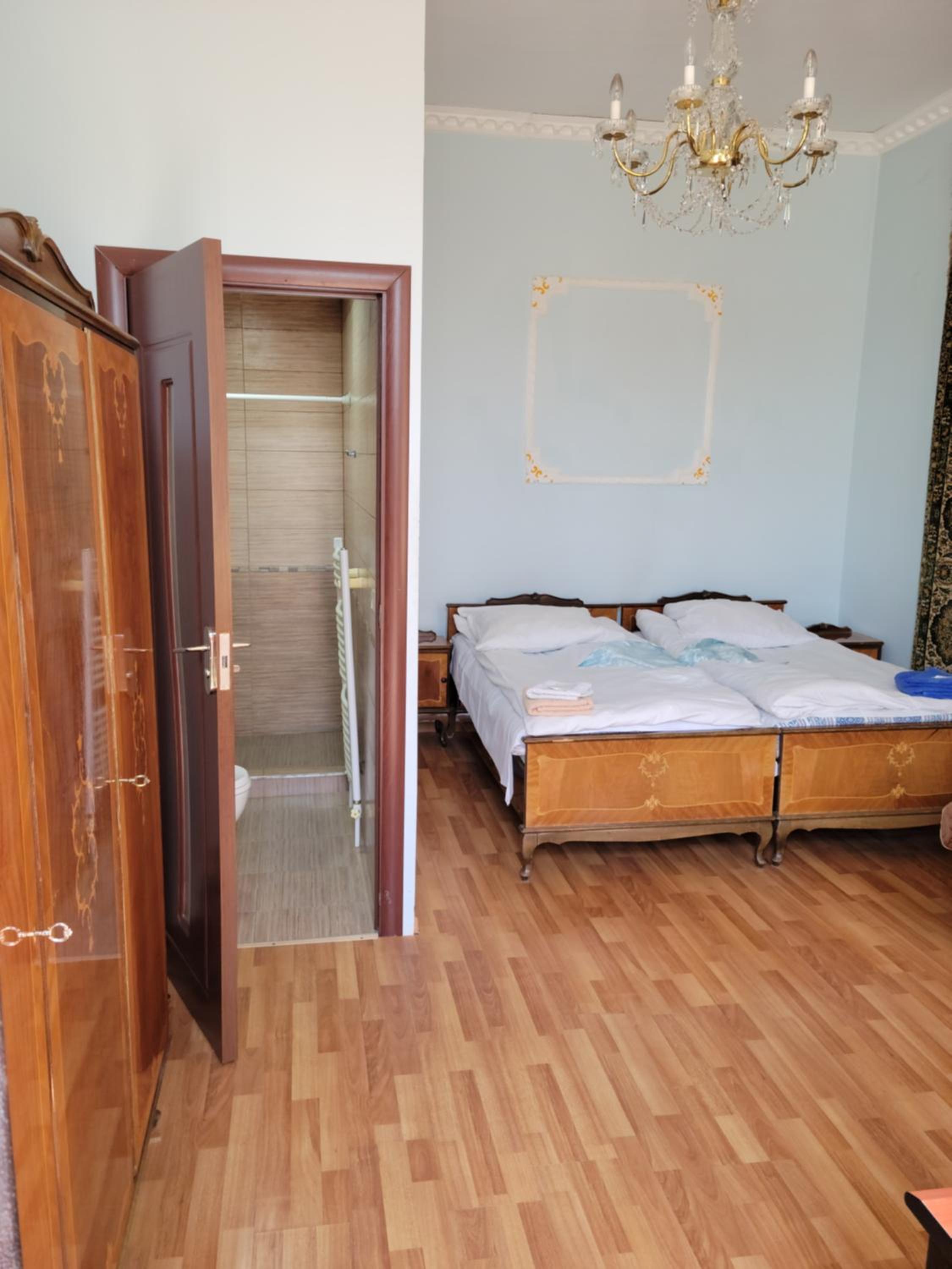 Artush & Raisa B&B
