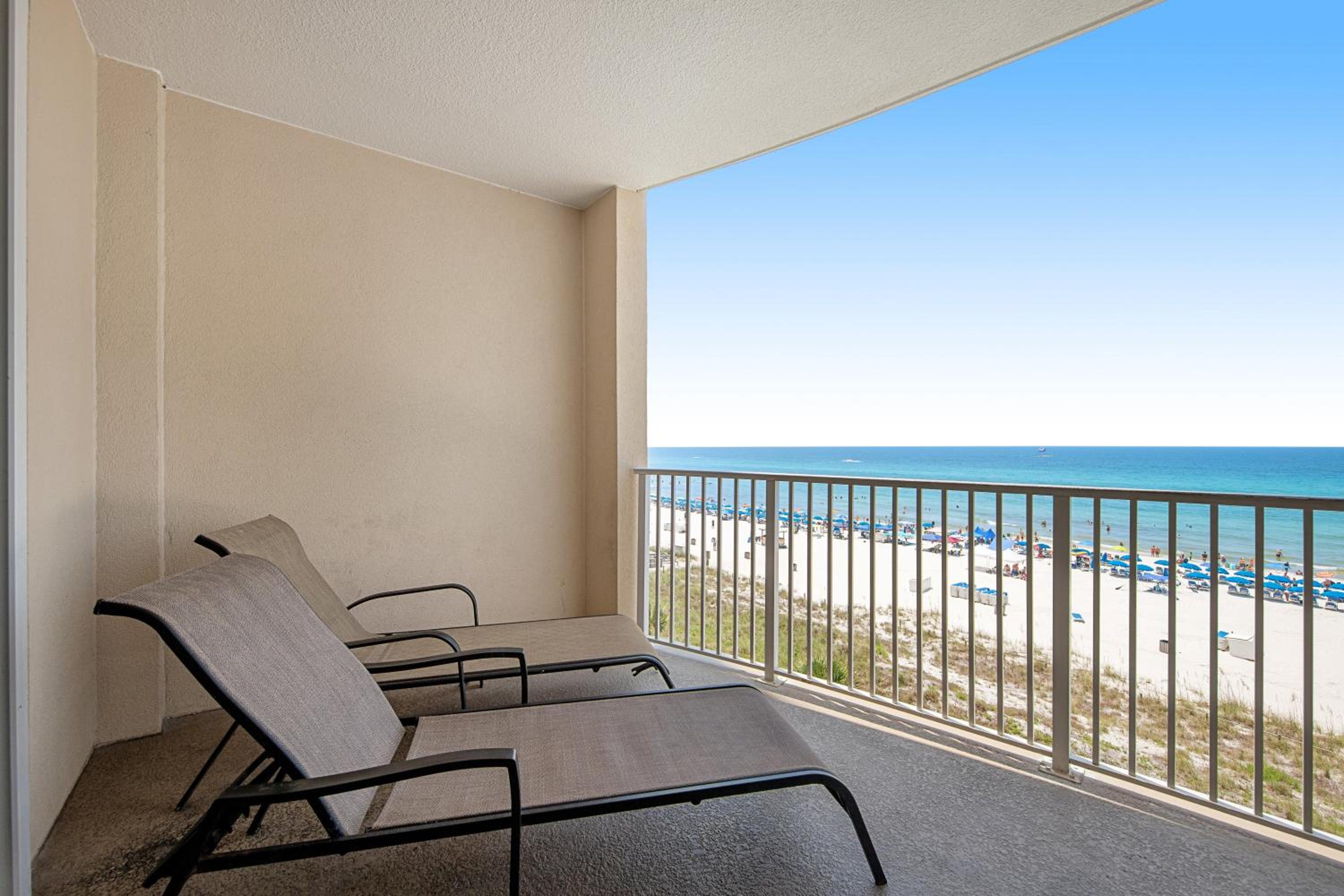 Fantastic Private Complex -Beachfront 2BD Ocean Villa! Gorgeous Amenities view 2