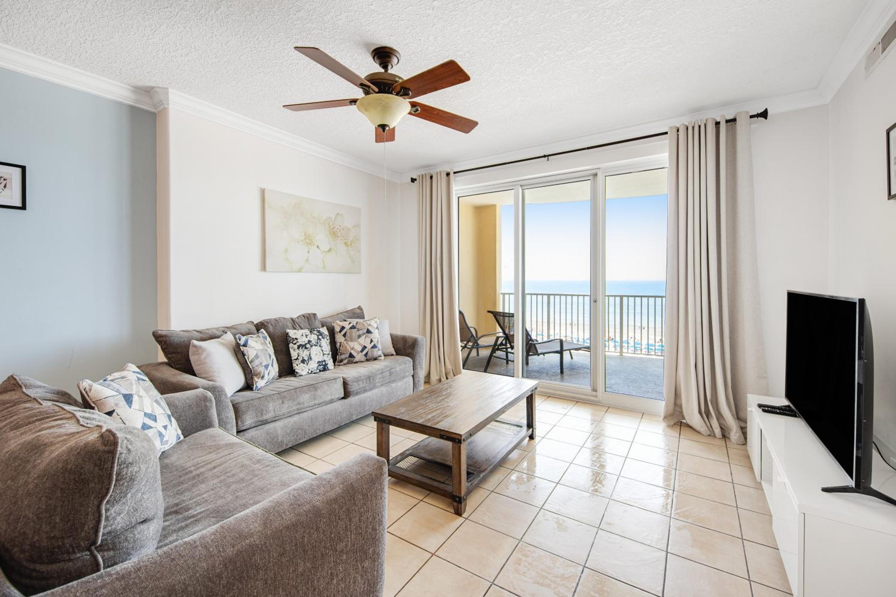 Fantastic Private Complex -Beachfront 2BD Ocean Villa! Gorgeous Amenities view 4
