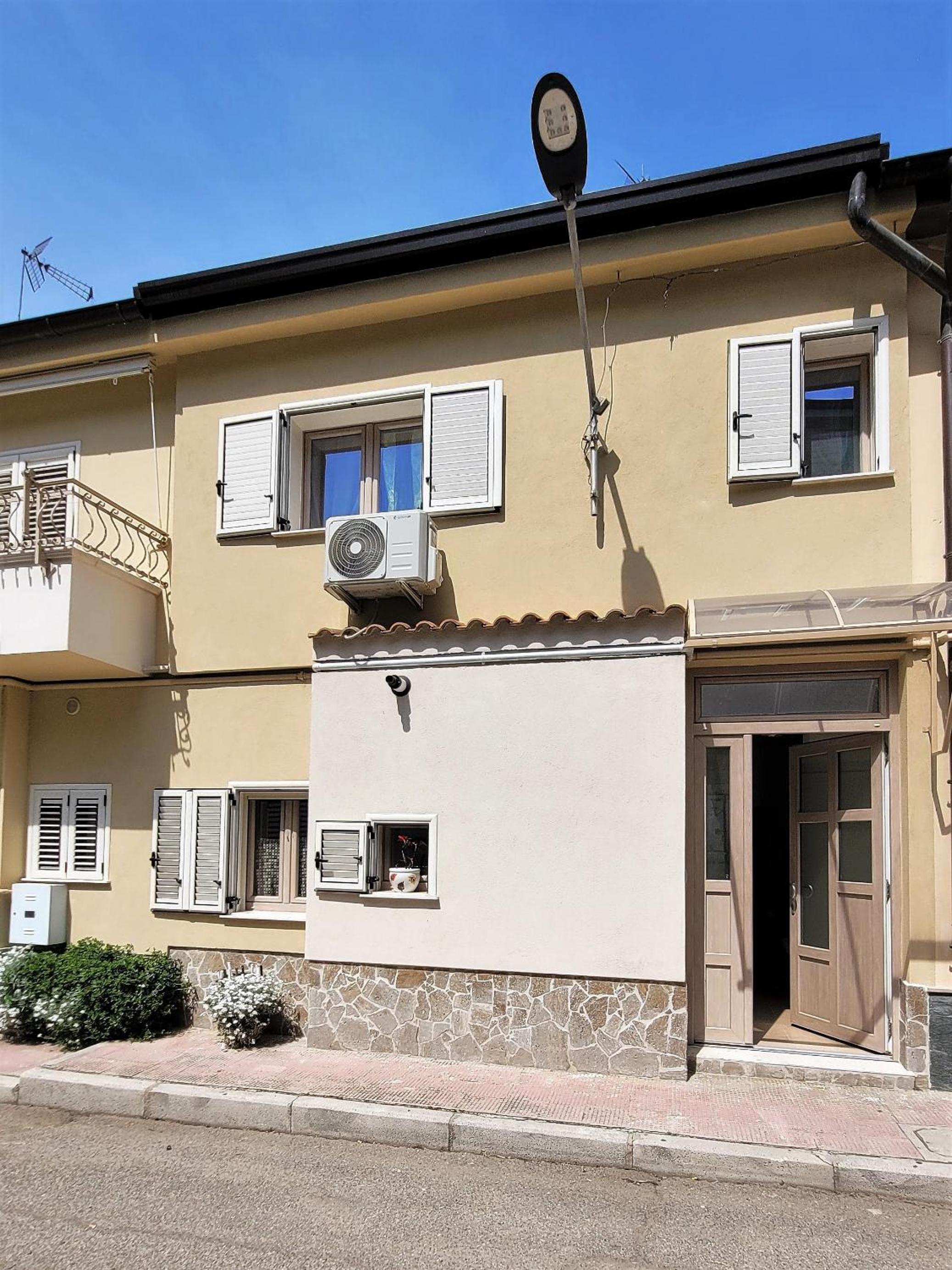 Accoglienza autentica, parcheggio e vista su Tricarico in Basilicata, Io Sono Qui view 3