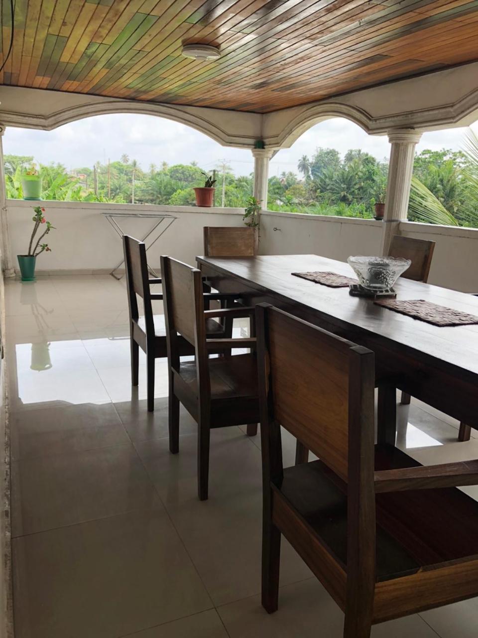 Deux-Palmes-Kribi, proche de la plage, confortable et adapté aux familles