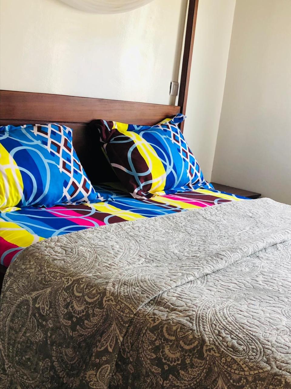 Deux-Palmes-Kribi, proche de la plage, confortable et adapté aux familles