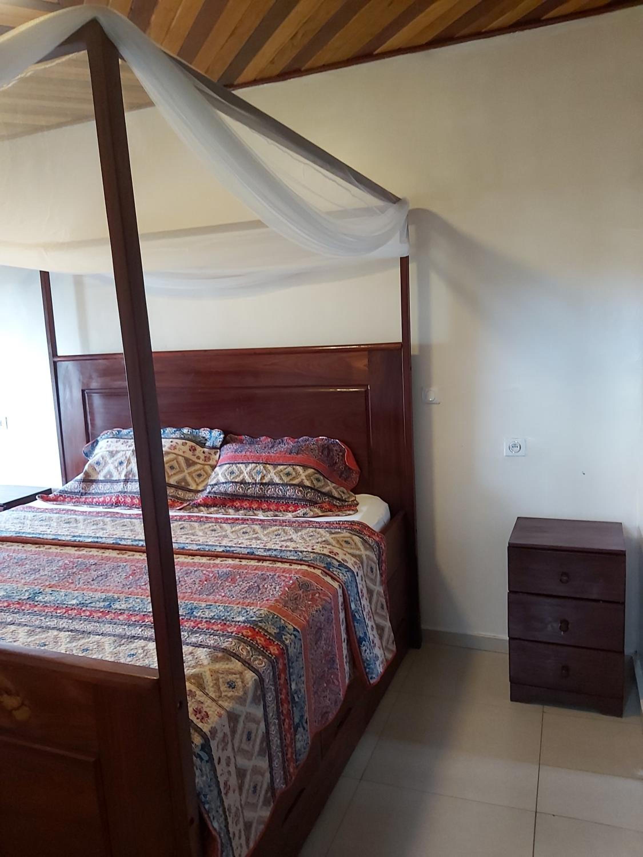 Deux-Palmes-Kribi, proche de la plage, confortable et adapté aux familles