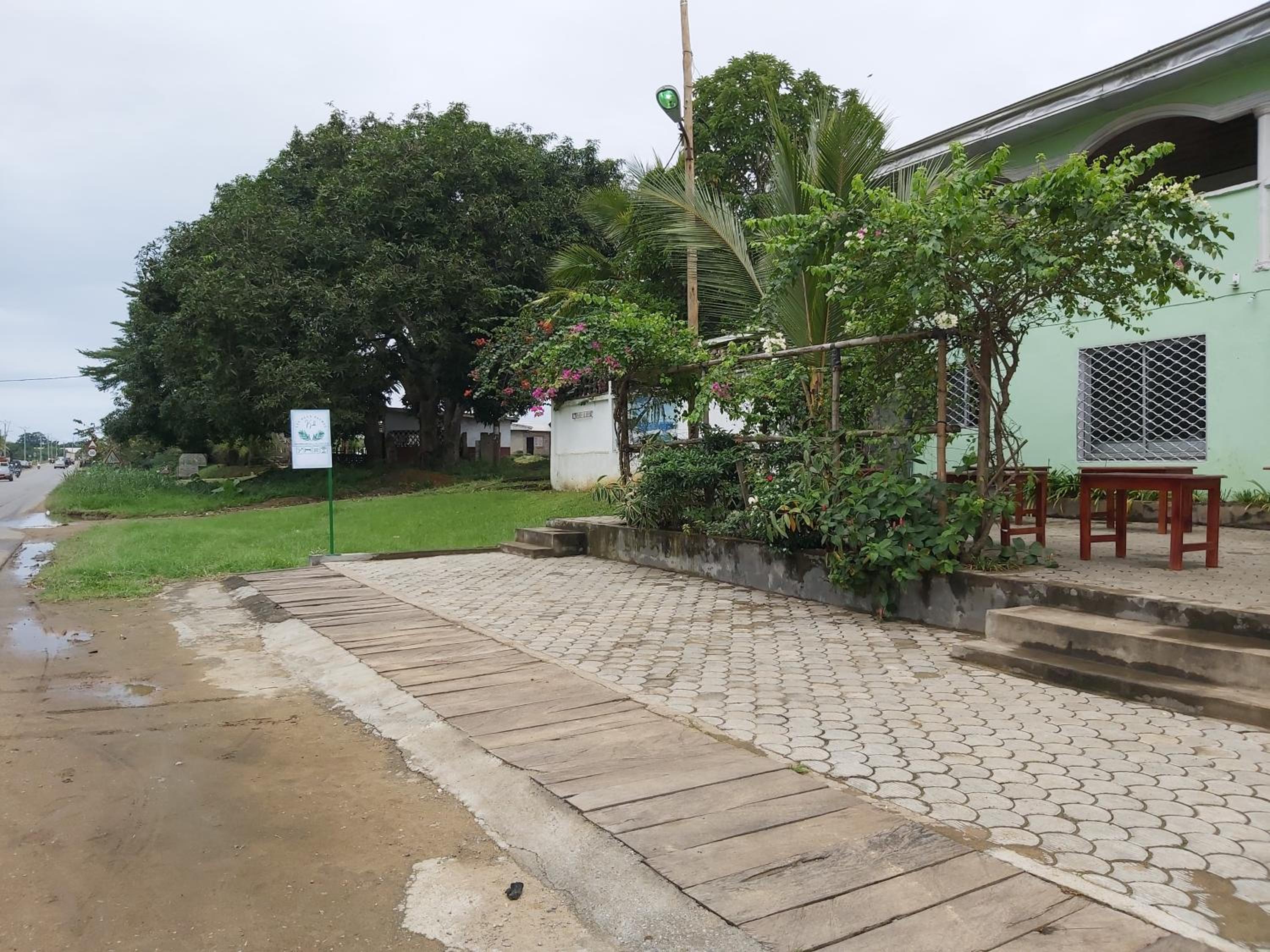 Deux-Palmes-Kribi, proche de la plage, confortable et adapté aux familles