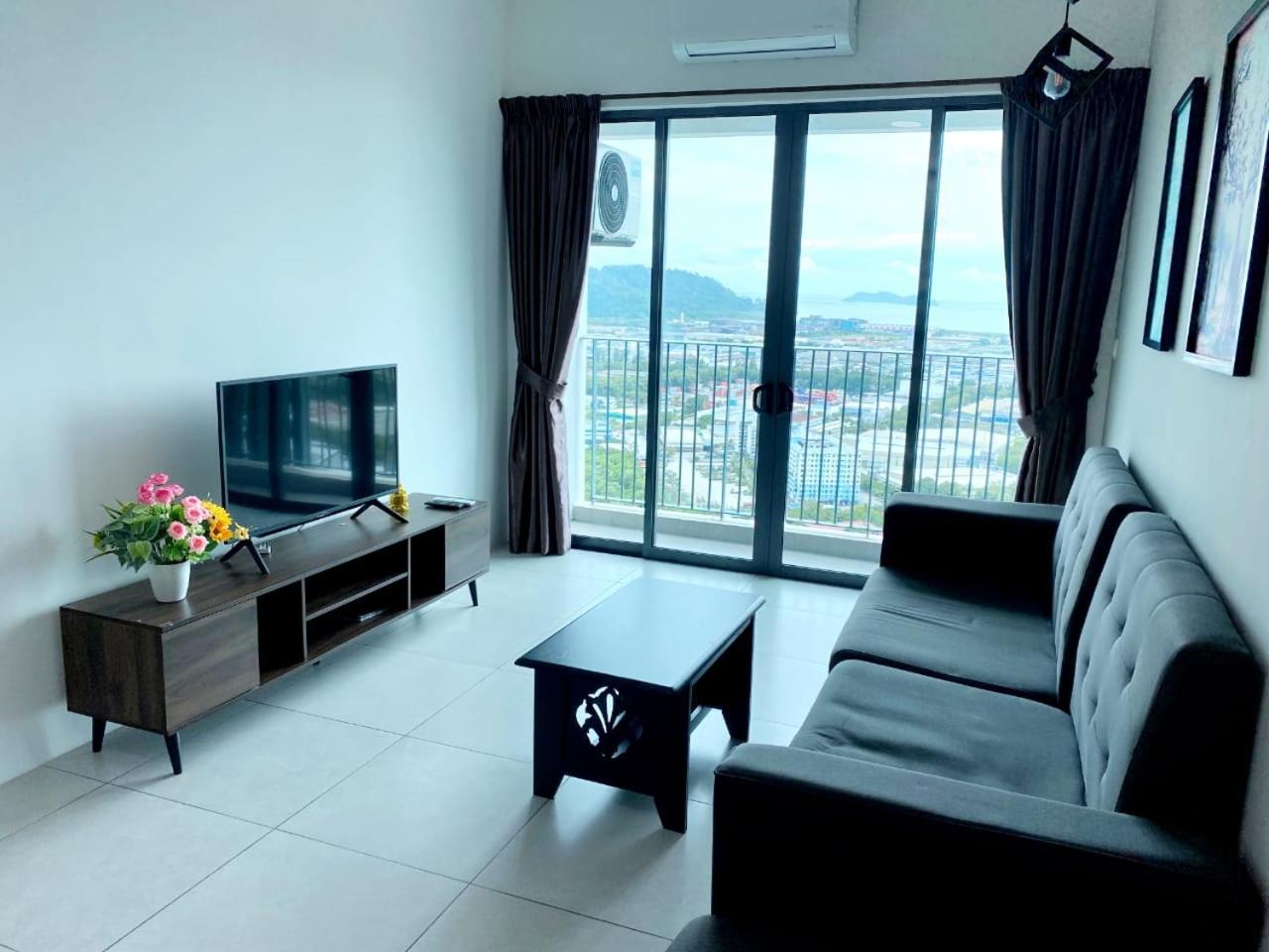 JOVIAL Modern Cozy Homestay `Meritus Perai view 3