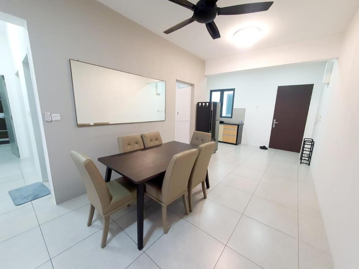 JOVIAL Modern Cozy Homestay `Meritus Perai view 2