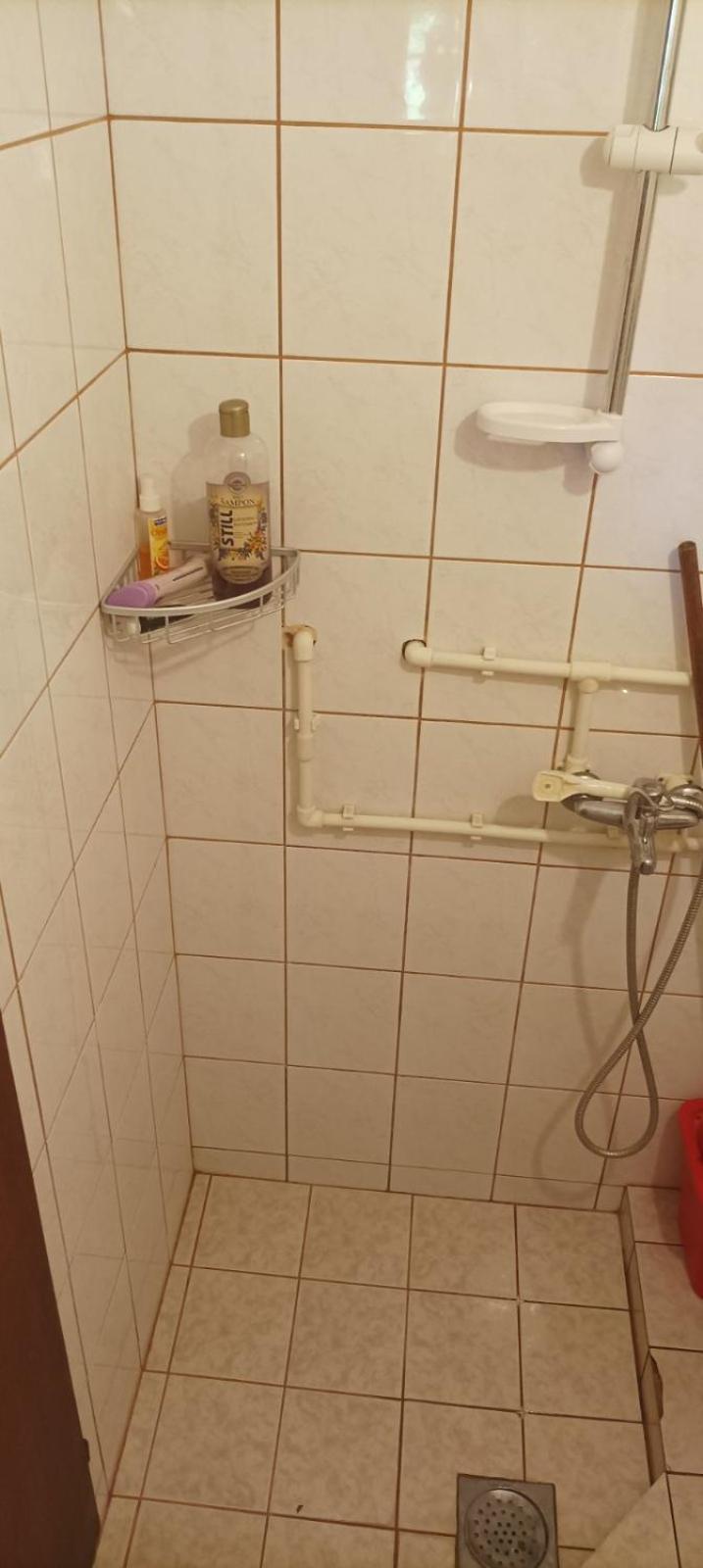 Photo 33
