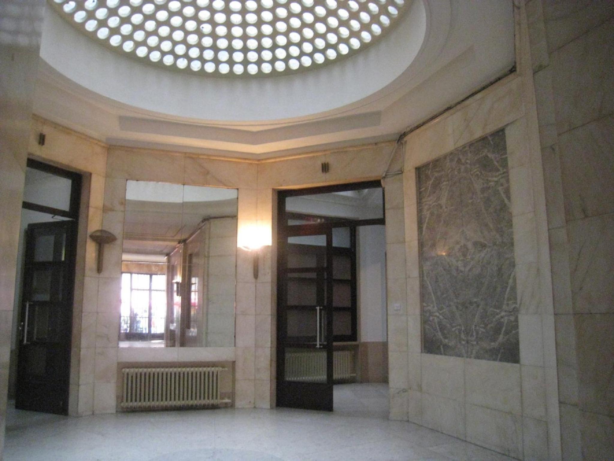 Main Square Apartment