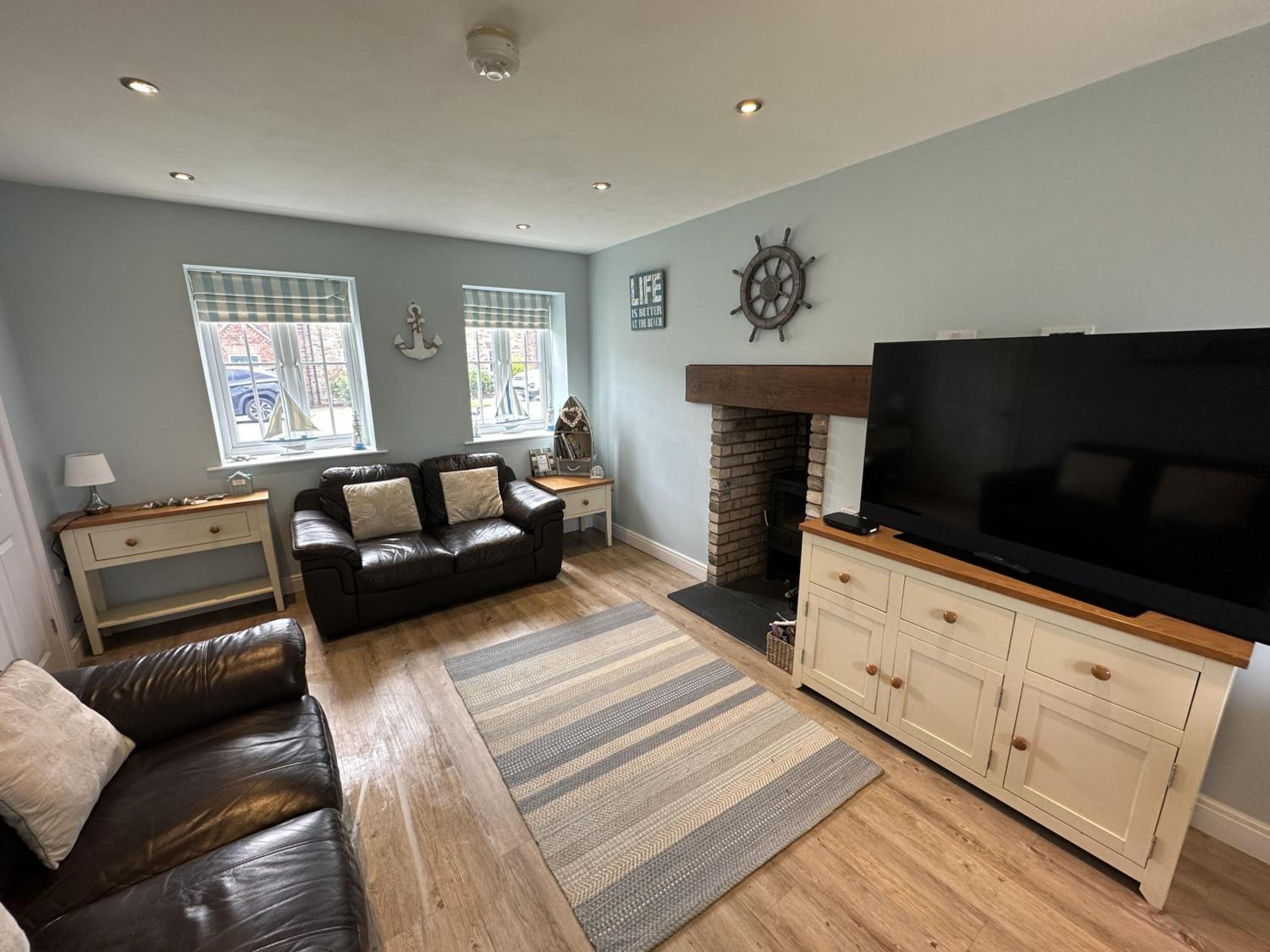 Seashells Cottage - Part of the The Bay Filey Holiday Village with pool, gym and direct beach access, pub, restaurant, tennis and meadows walks