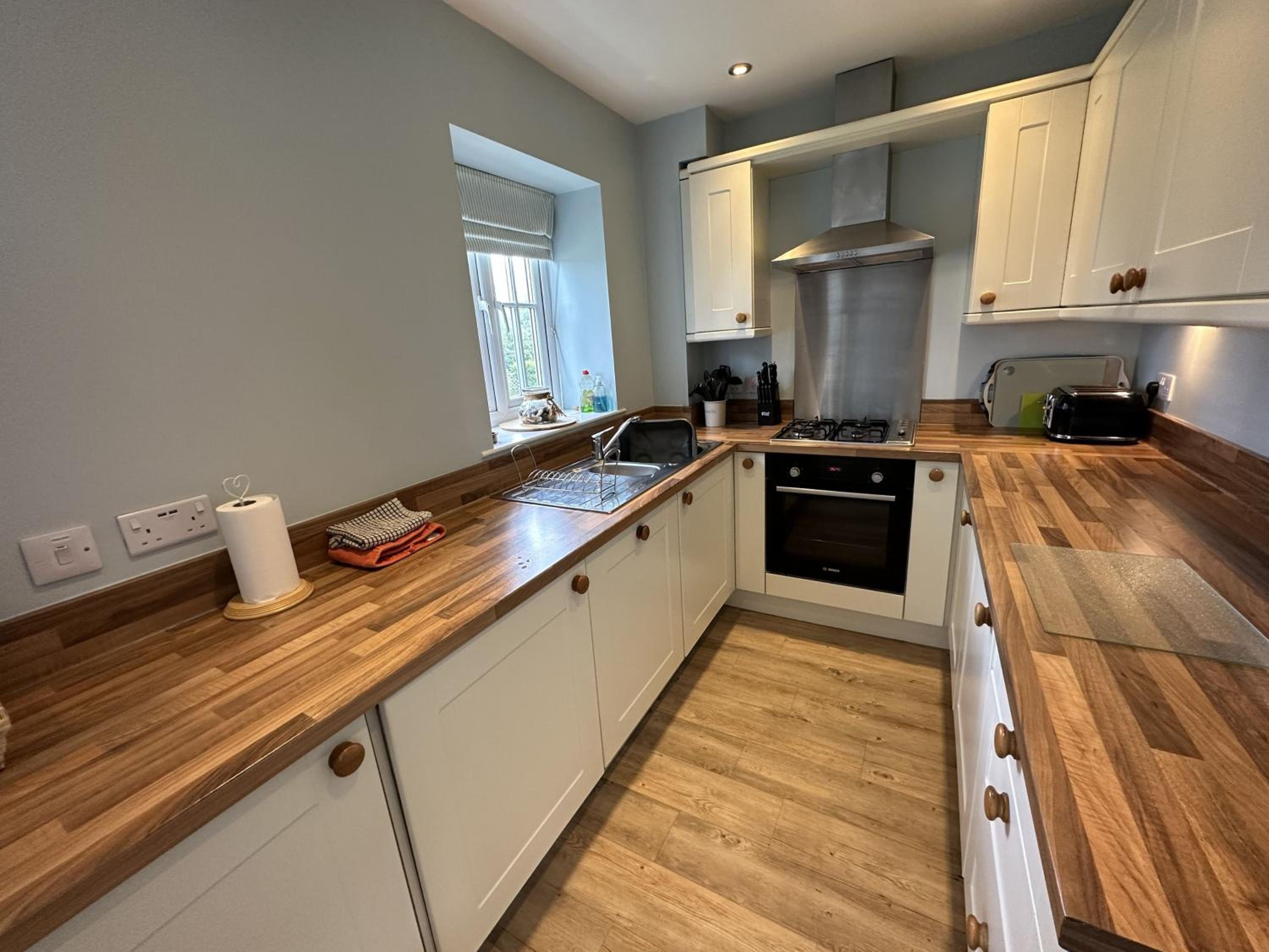 Seashells Cottage - Part of the The Bay Filey Holiday Village with pool, gym and direct beach access, pub, restaurant, tennis and meadows walks