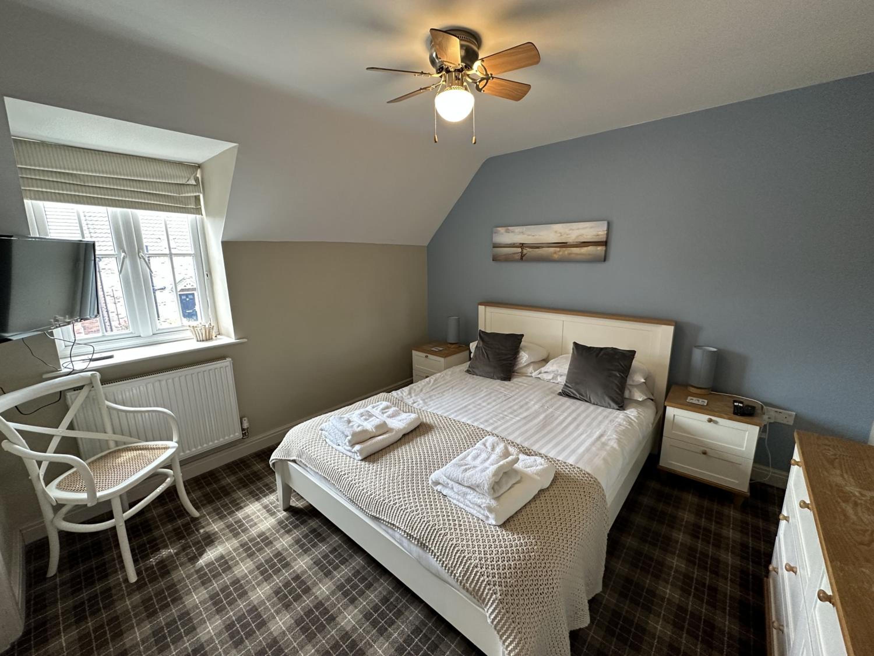 Seashells Cottage - Part of the The Bay Filey Holiday Village with pool, gym and direct beach access, pub, restaurant, tennis and meadows walks