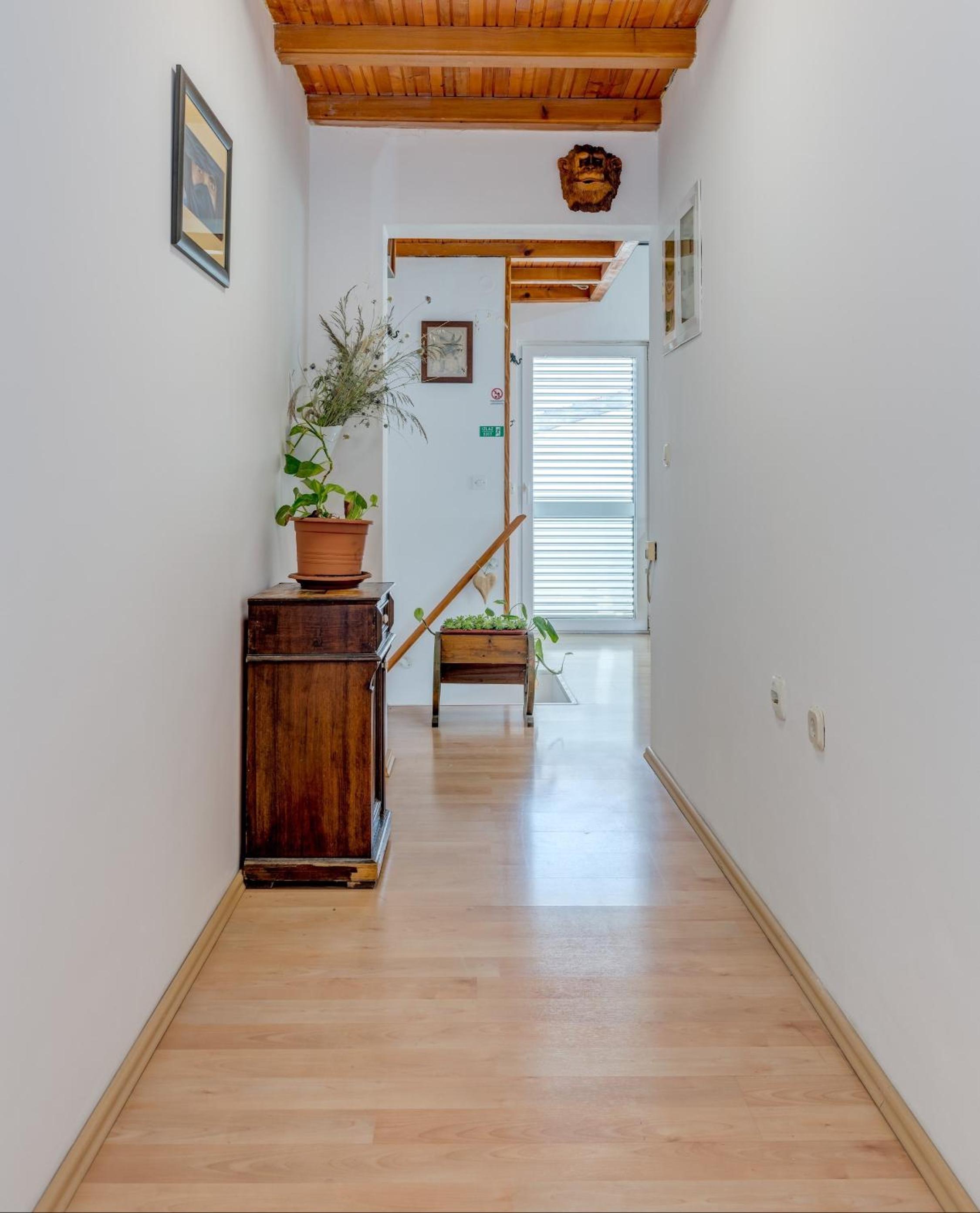 Spacious apartment w three balconies and parking view 4