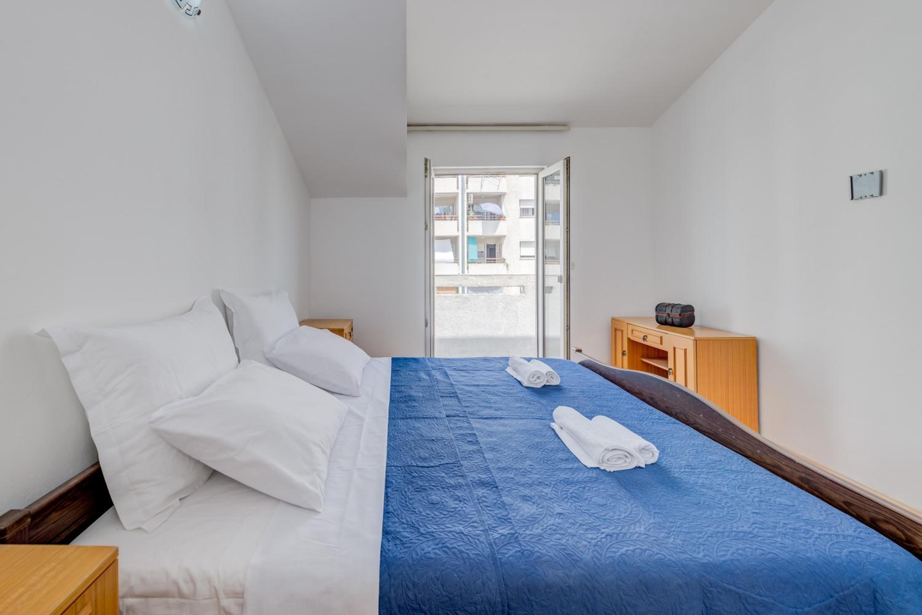 Spacious apartment w three balconies and parking view 2