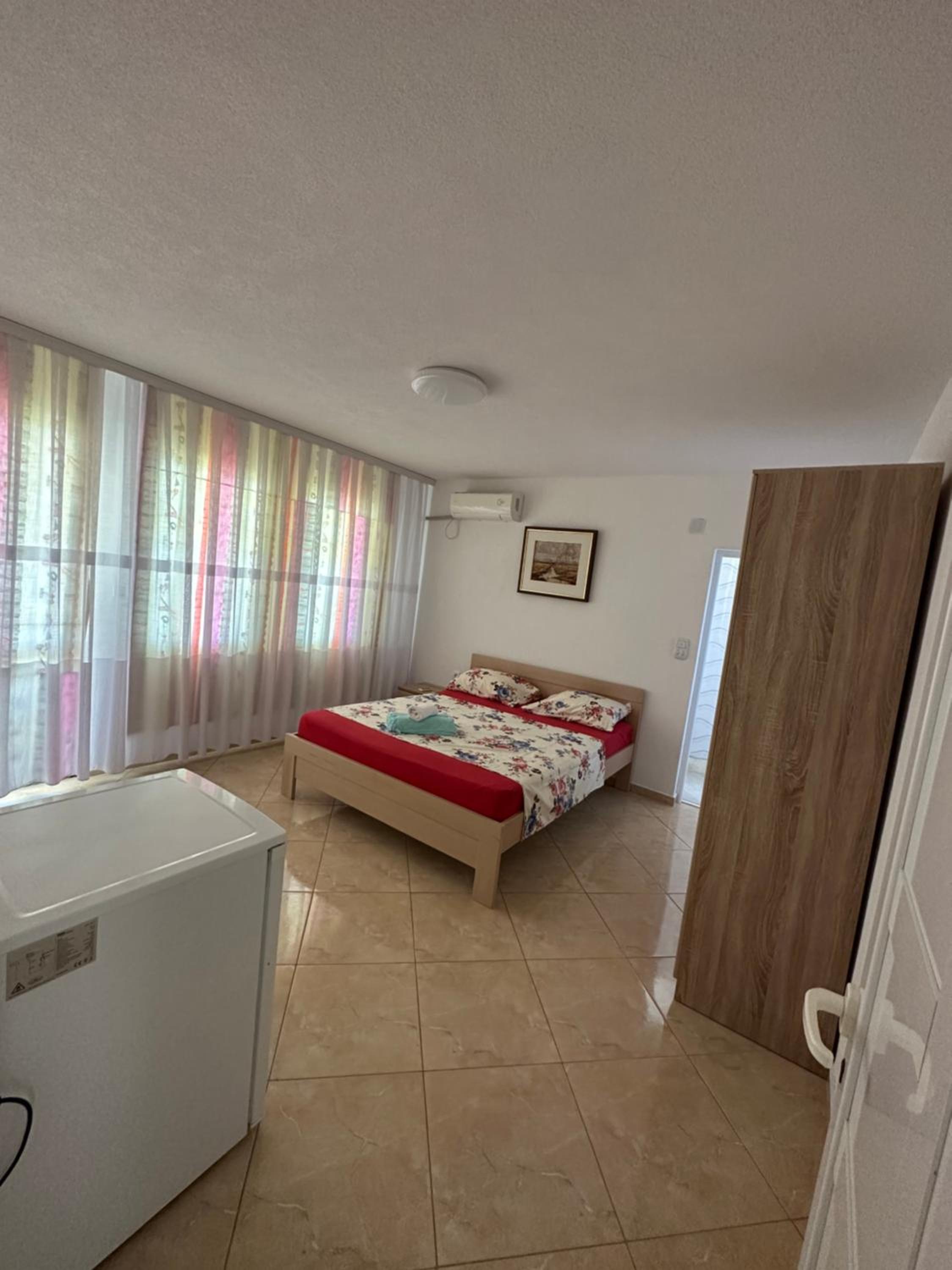 Apartments Edona