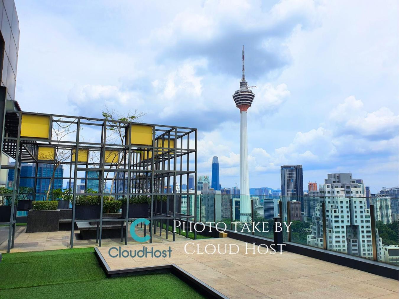 Anggun Homestay King Bed Studio KL City Bukit Bintang by Cloud Host