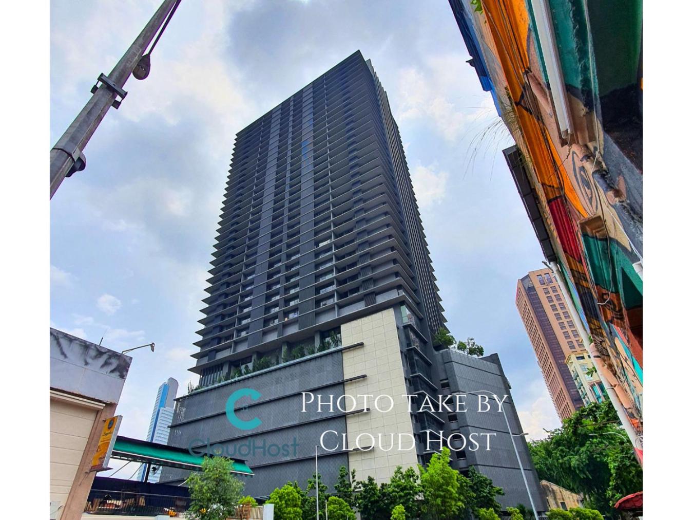 Anggun Homestay King Bed Studio KL City Bukit Bintang by Cloud Host