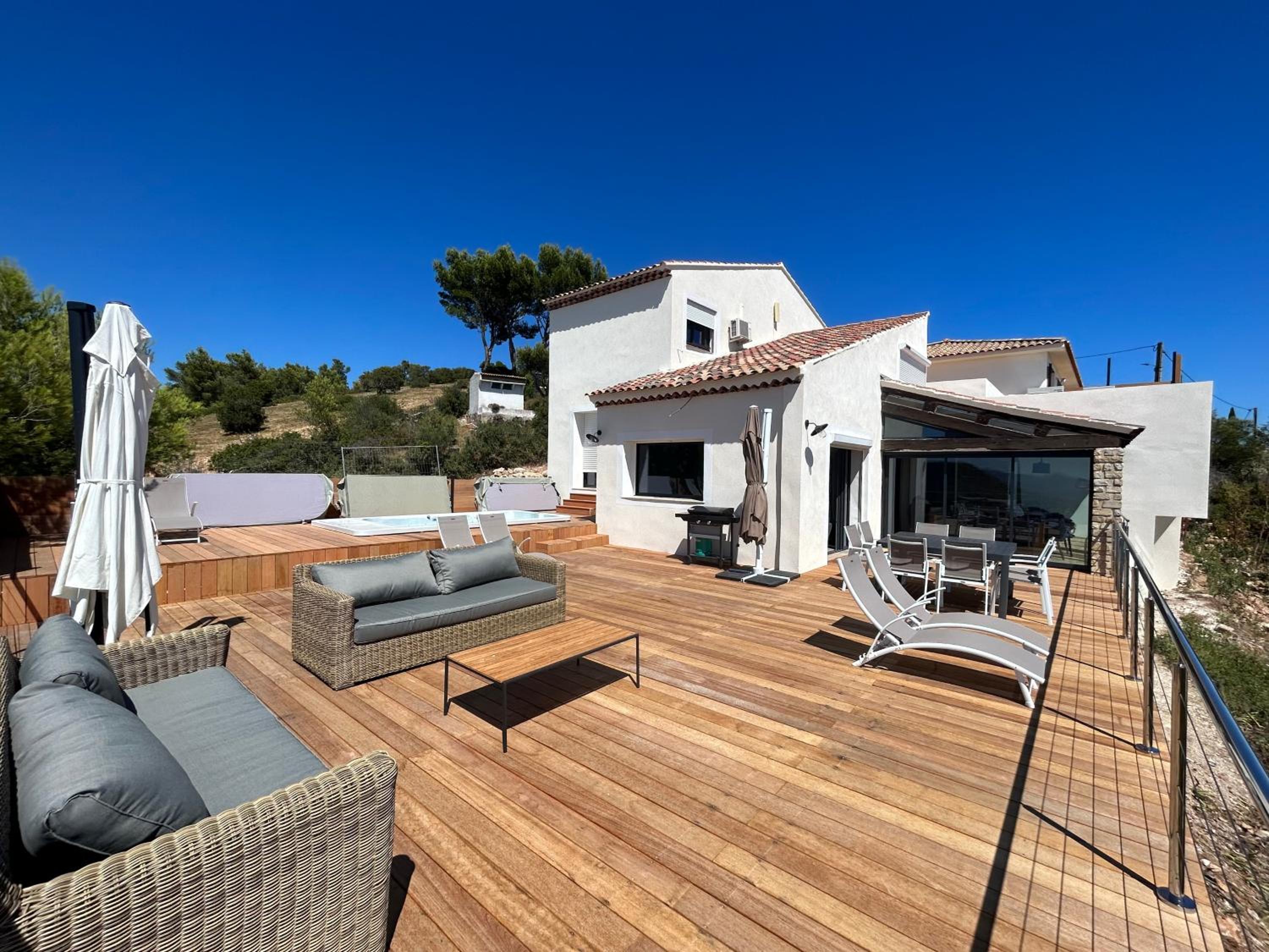 Villa 4 Etoiles vue sur les Iles d'Or Carqueiranne Sea and Mountain Pleasure Villa vue mer 180