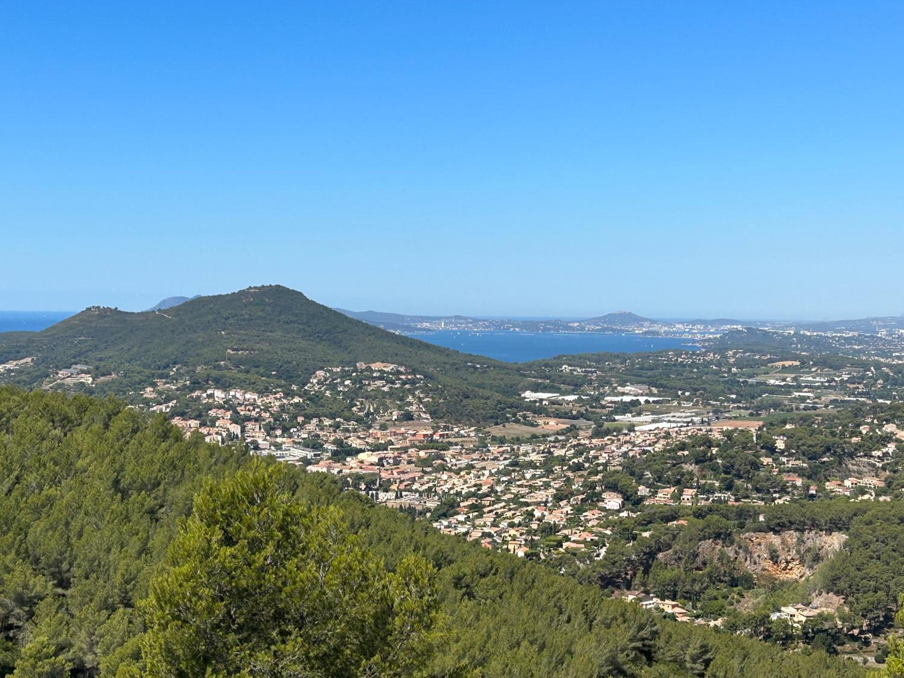 Villa 4 Etoiles vue sur les Iles d'Or Carqueiranne Sea and Mountain Pleasure Villa vue mer 180