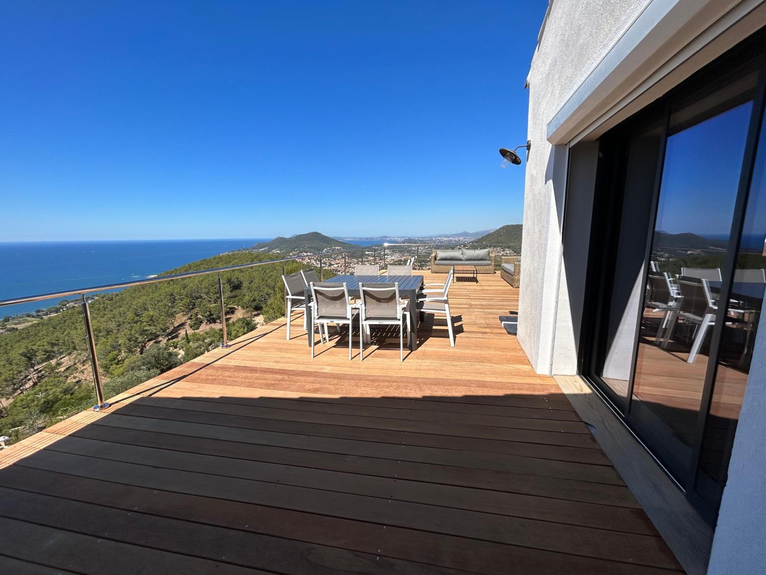Villa 4 Etoiles vue sur les Iles d'Or Carqueiranne Sea and Mountain Pleasure Villa vue mer 180