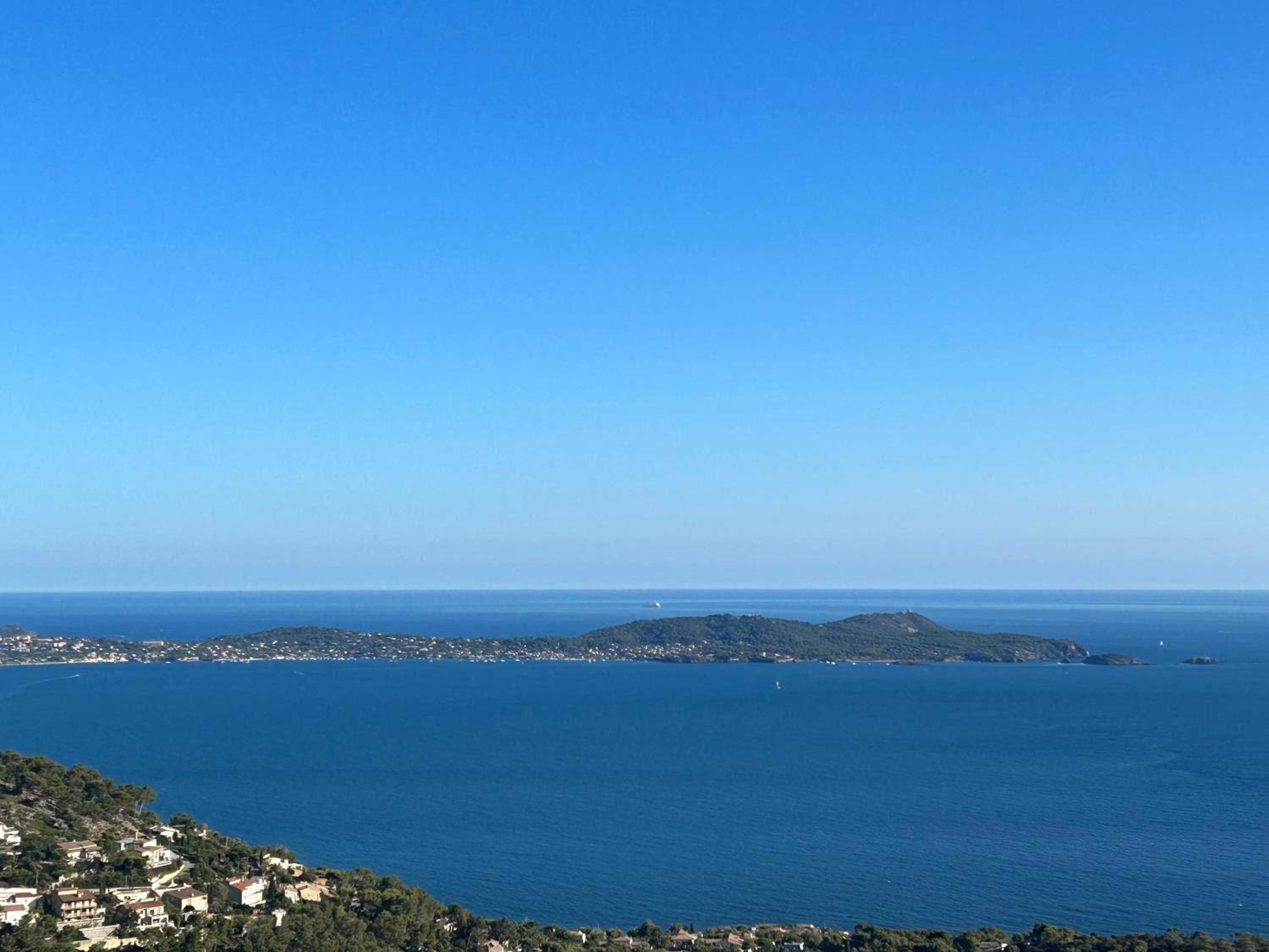 Villa 4 Etoiles vue sur les Iles d'Or Carqueiranne Sea and Mountain Pleasure Villa vue mer 180