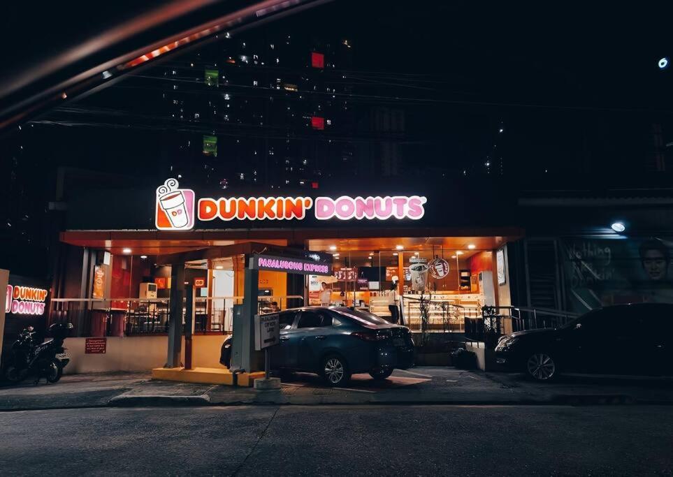 Home Away From Home: Vibrant & Urban Manila Haven