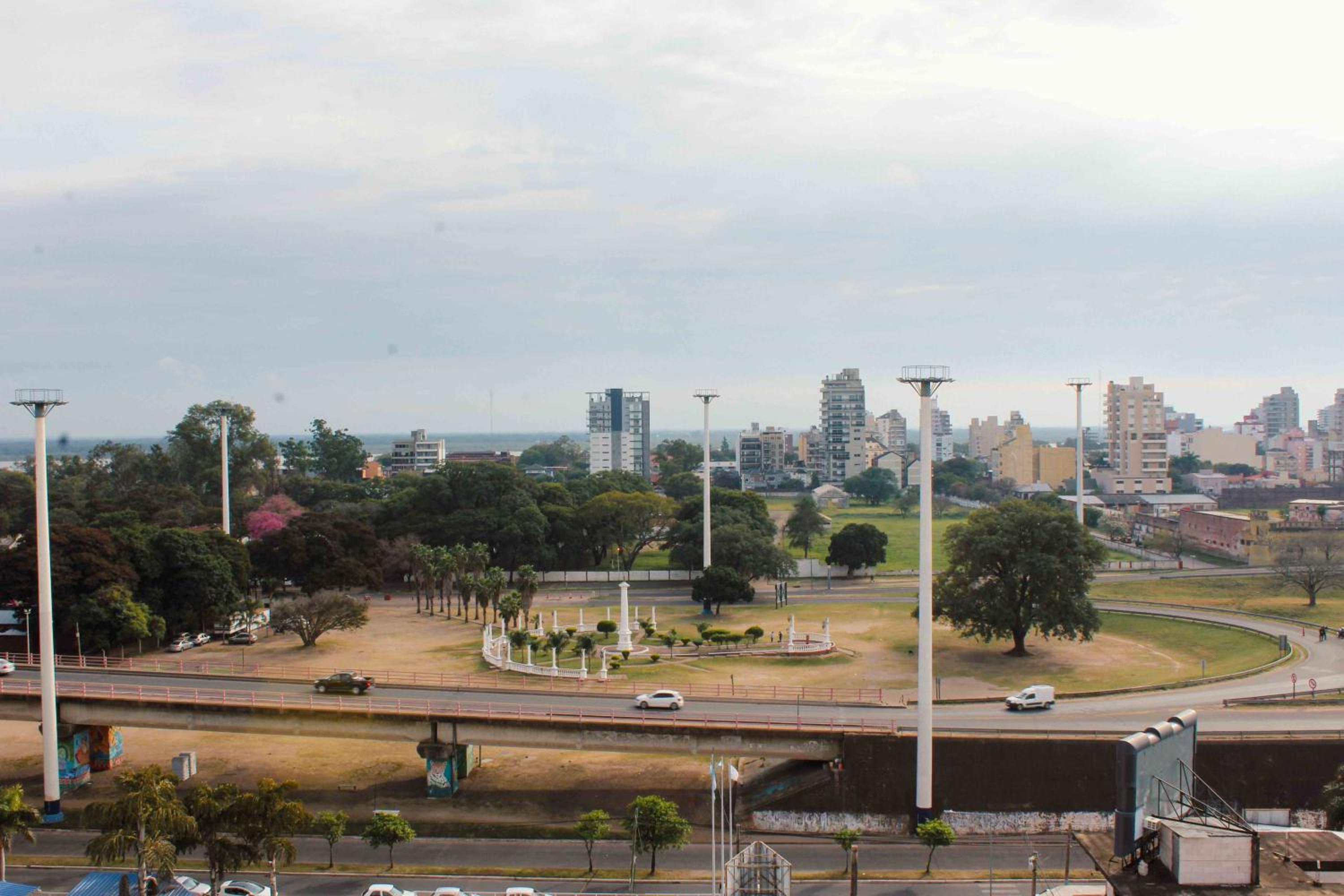 Costanera sur edificio con piscina