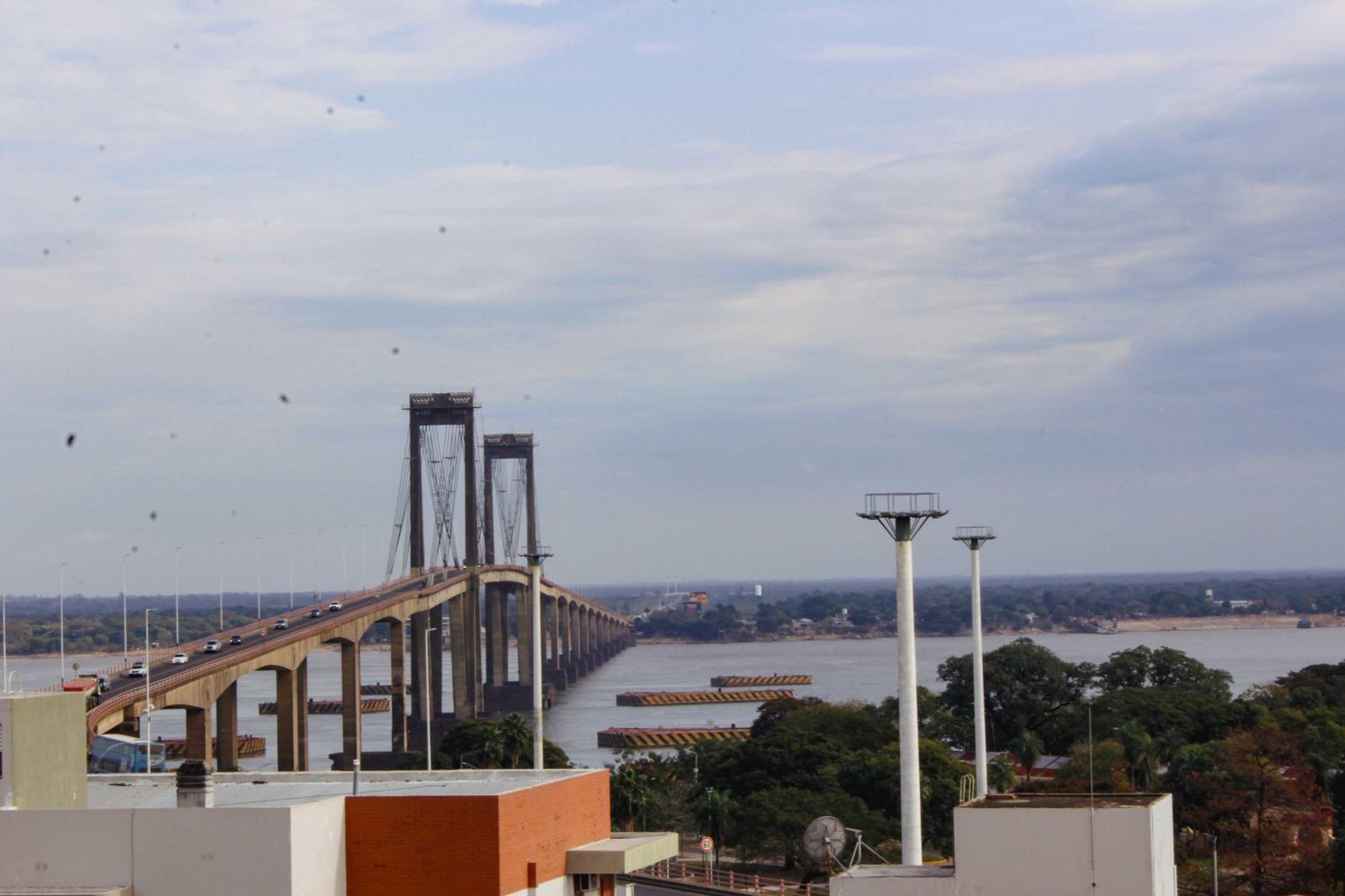 Costanera sur edificio con piscina