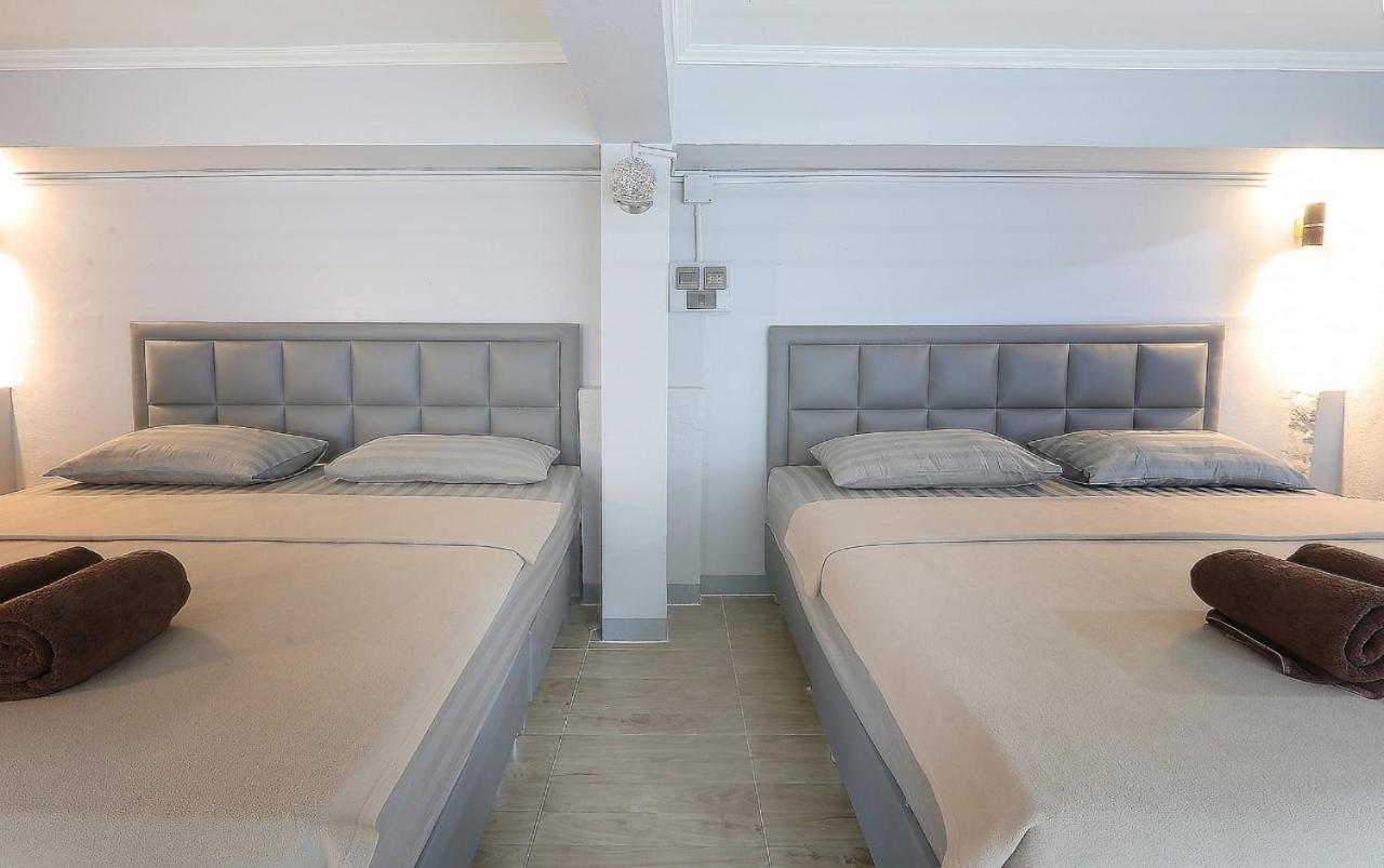 Baankhon Private room in Thai house Check in by yourself code inbox Adult Only
