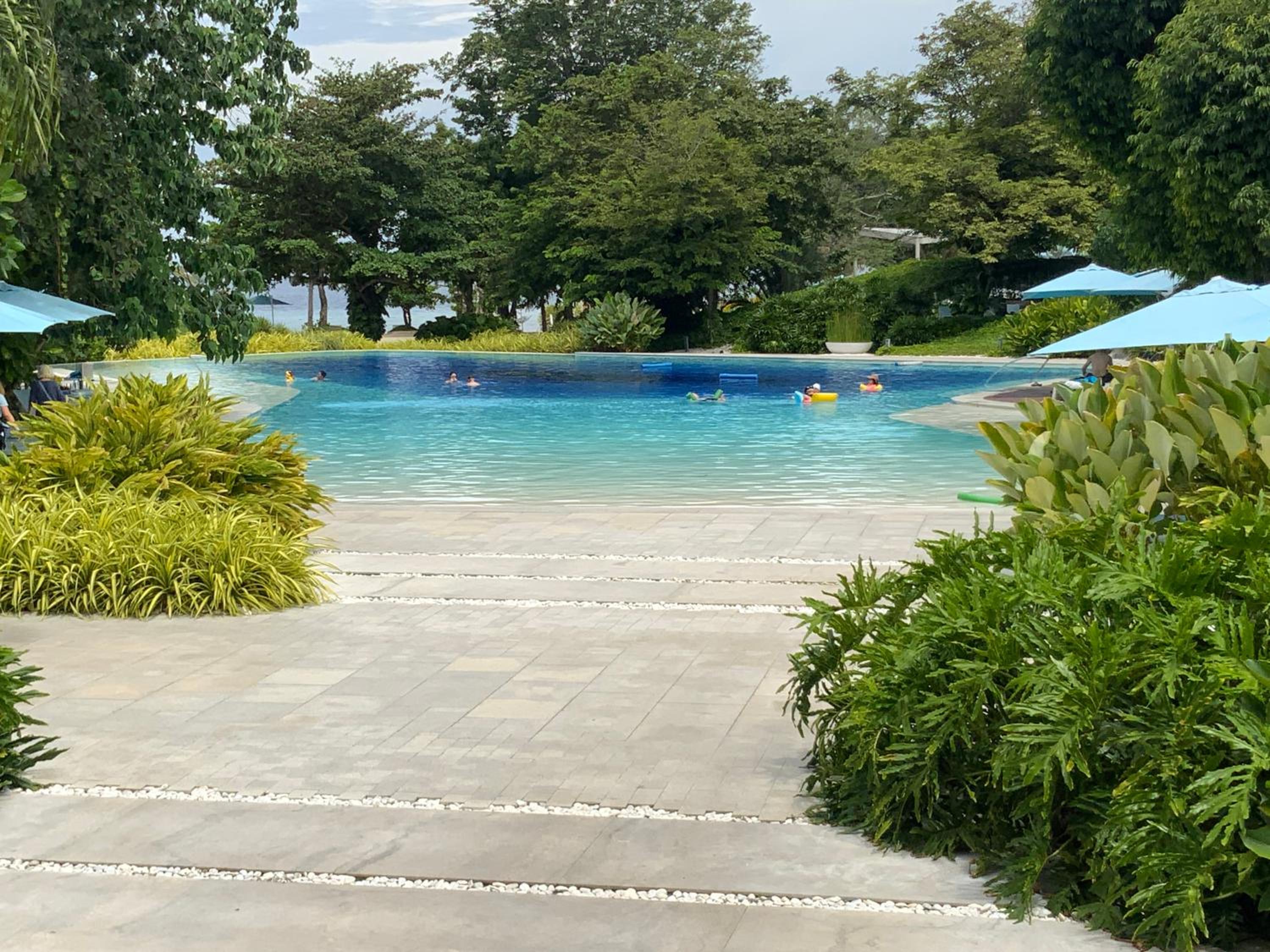 Studio for 5 at Tambuli Residences Garden View by Dominik Studio Apartment with Pool Access & Balcony in Mactan