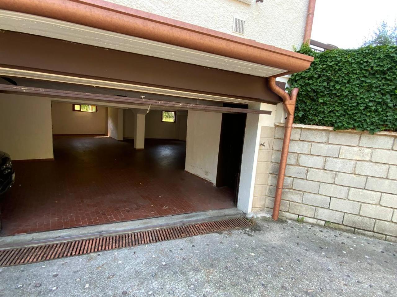 Elena Apartment - View Lake - Private Garage
