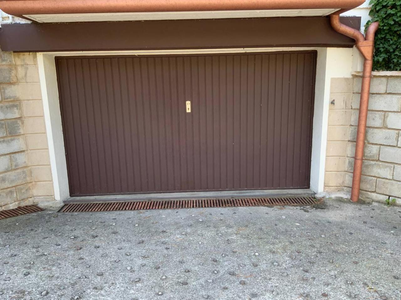 Elena Apartment - View Lake - Private Garage