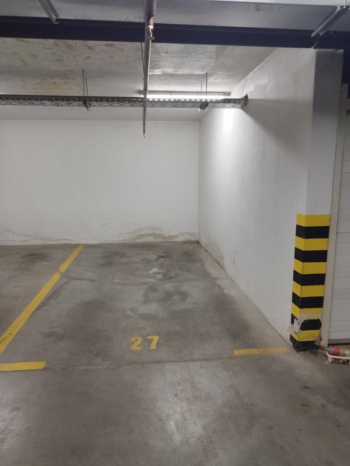 Apartman Green City with garage
