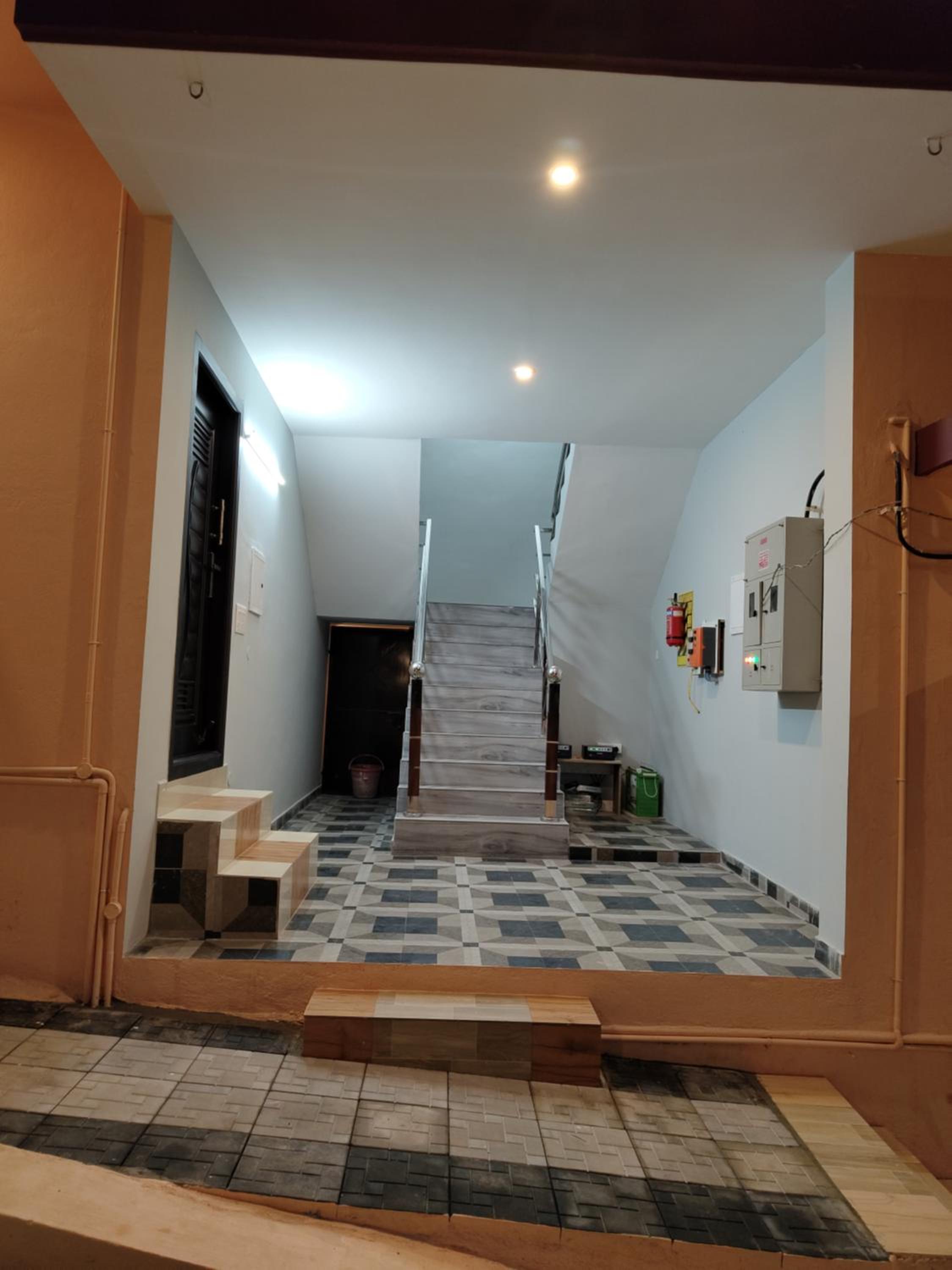 Lobby & Reception