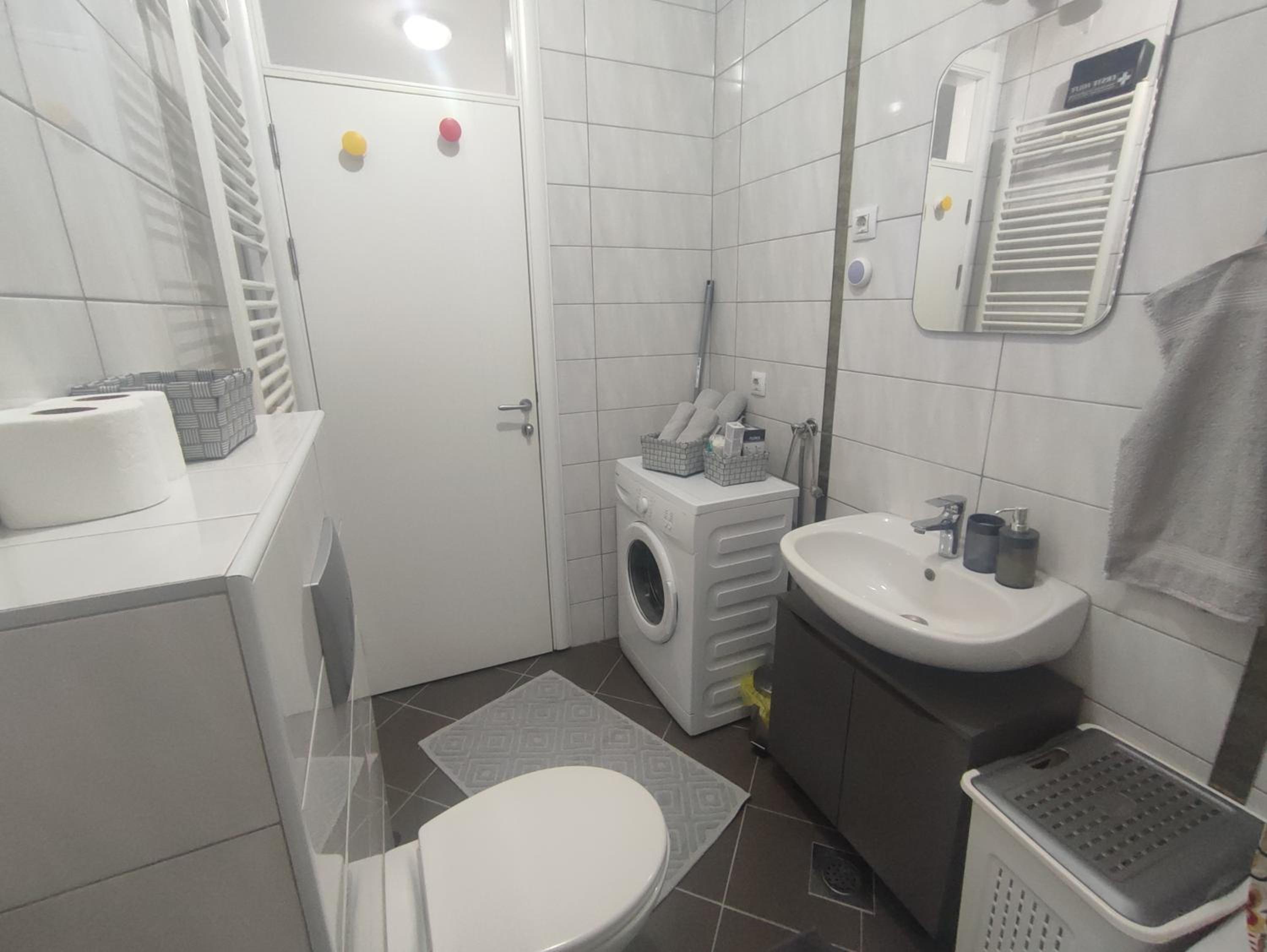 Apartman Green City with garage