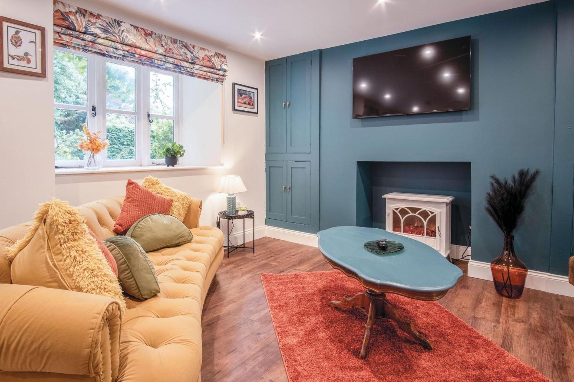 The Lodge - 2 Bedroom Cottage - Princes Gate view 2